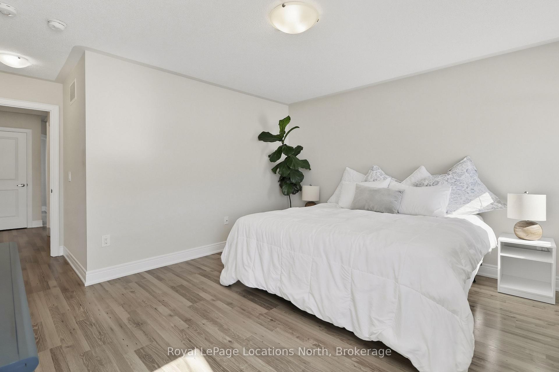 Photo 24 of 335 Atkinson Street, Clearview, Stayner — HOMEH