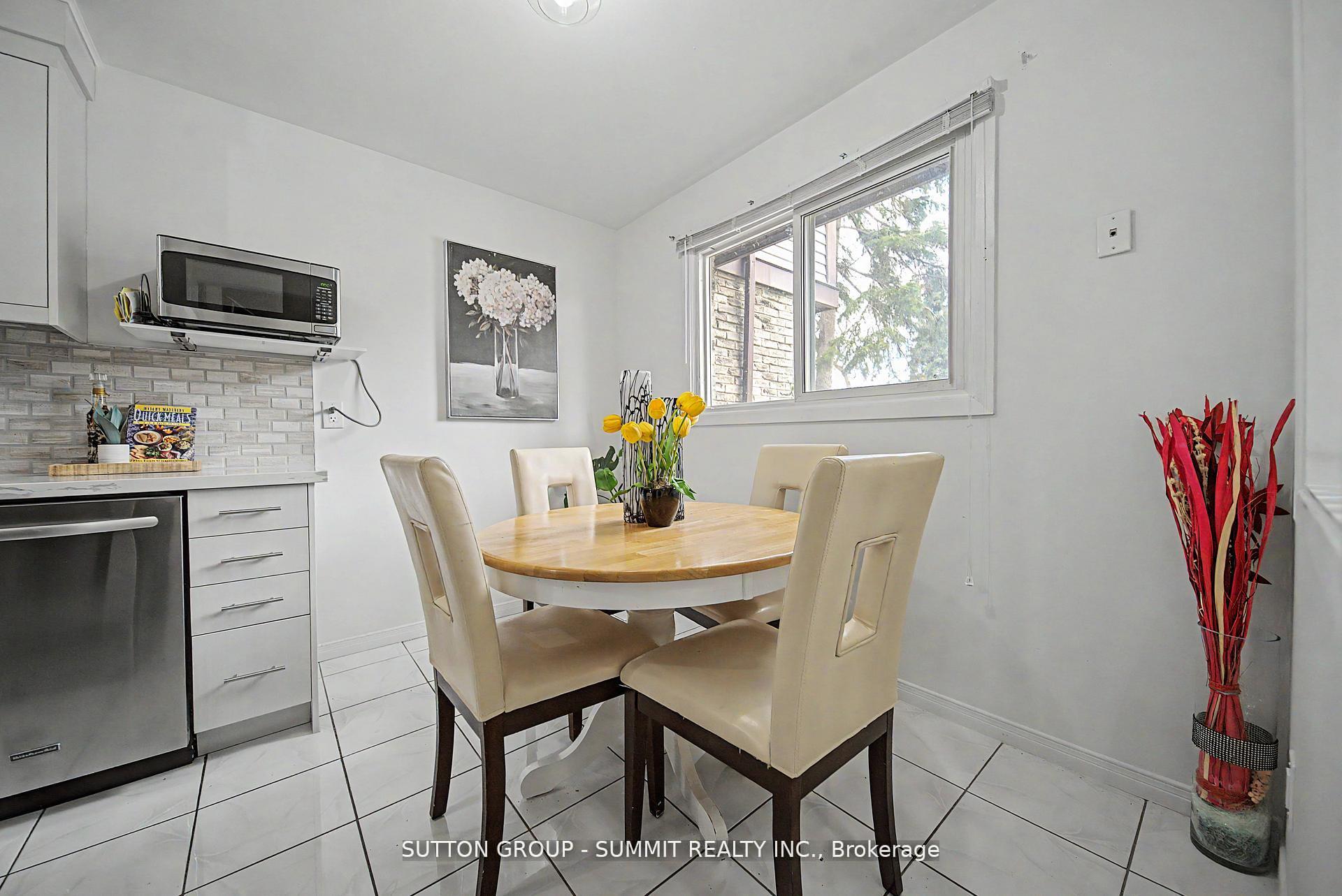 Photo 5 of Unit 61, 45 Hansen Road N, Brampton, Madoc — HOMEH
