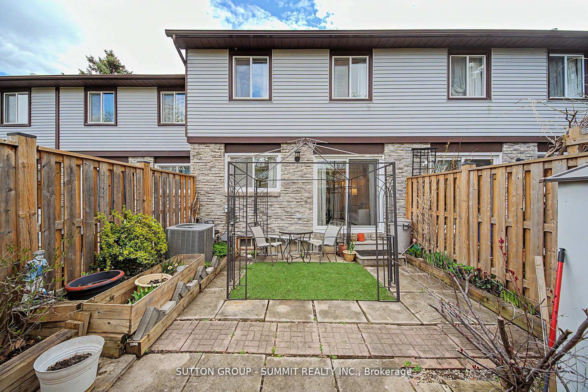 Photo 31 of Unit 61, 45 Hansen Road N, Brampton, Madoc — HOMEH