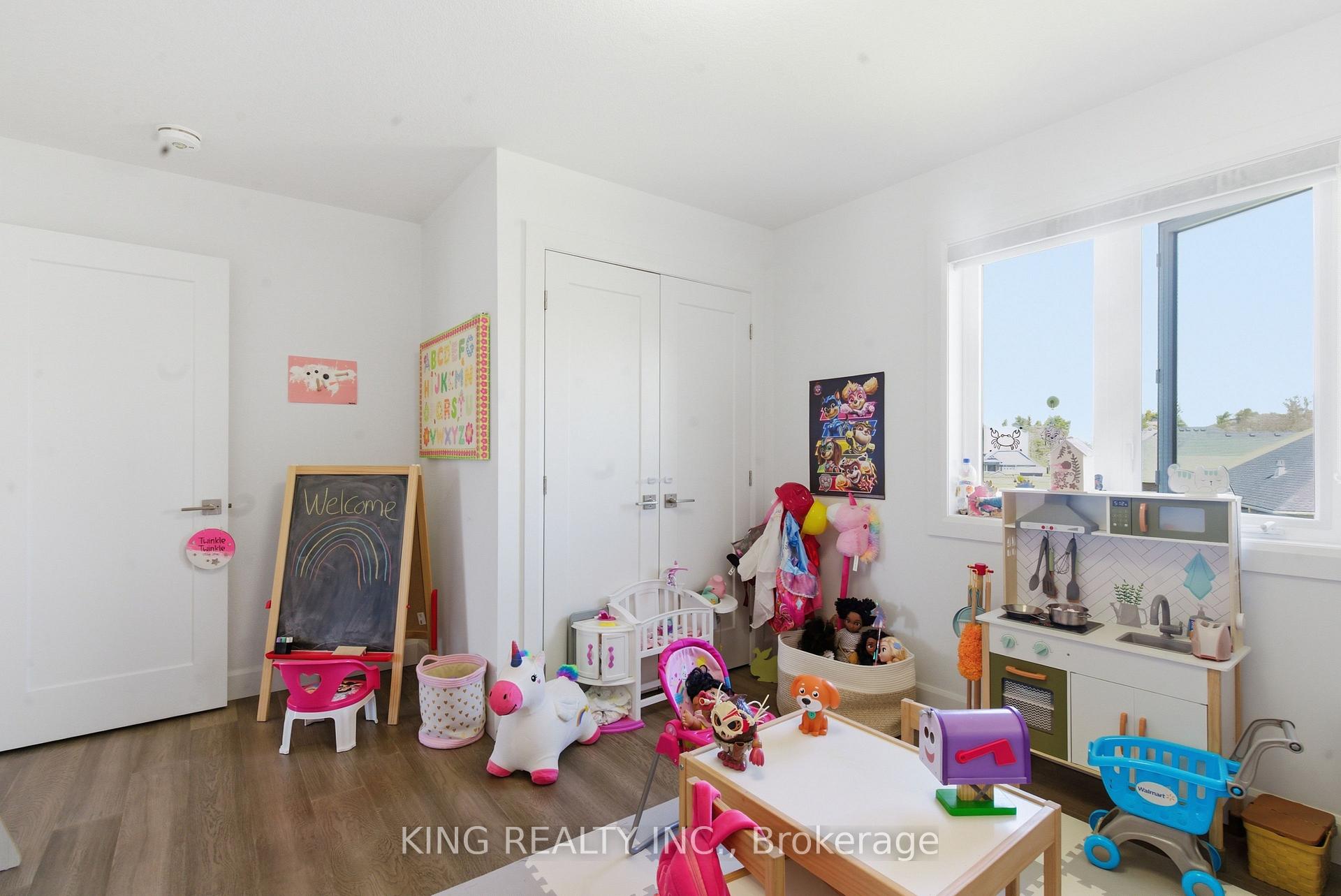 Photo 12 of 200 Boardwalk Way, Thames Centre, Dorchester — HOMEH