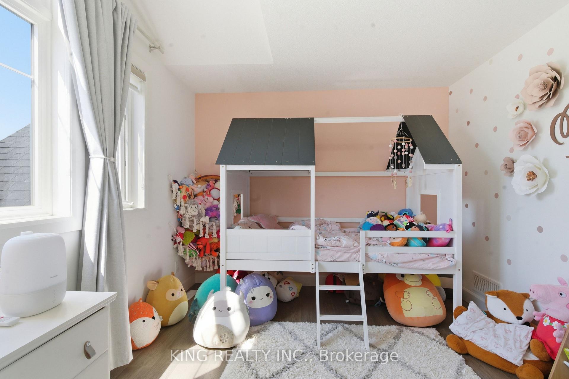 Photo 13 of 200 Boardwalk Way, Thames Centre, Dorchester — HOMEH