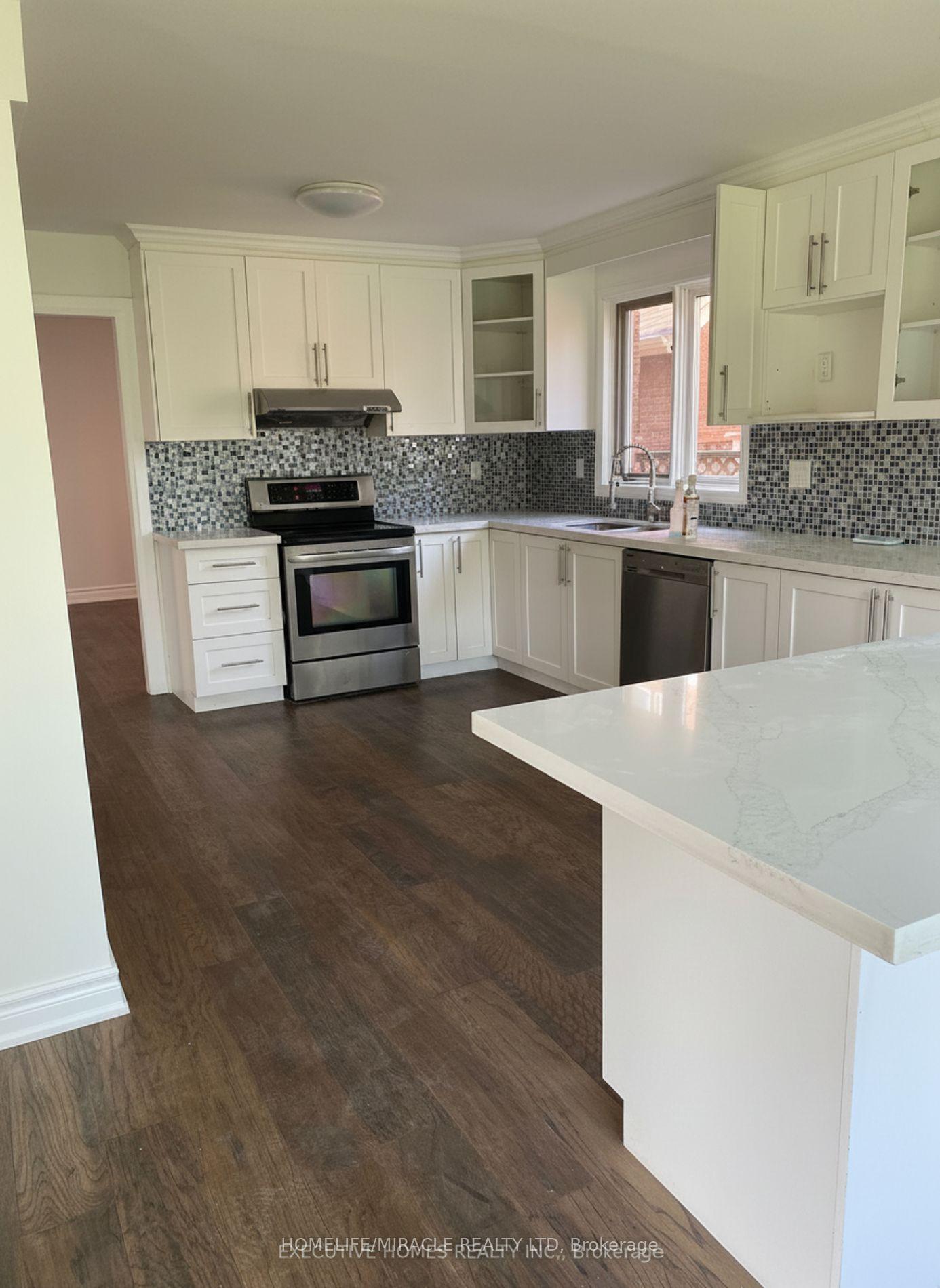 Photo 7 of 2 Edinborough Lane, Clarington, Courtice — HOMEH
