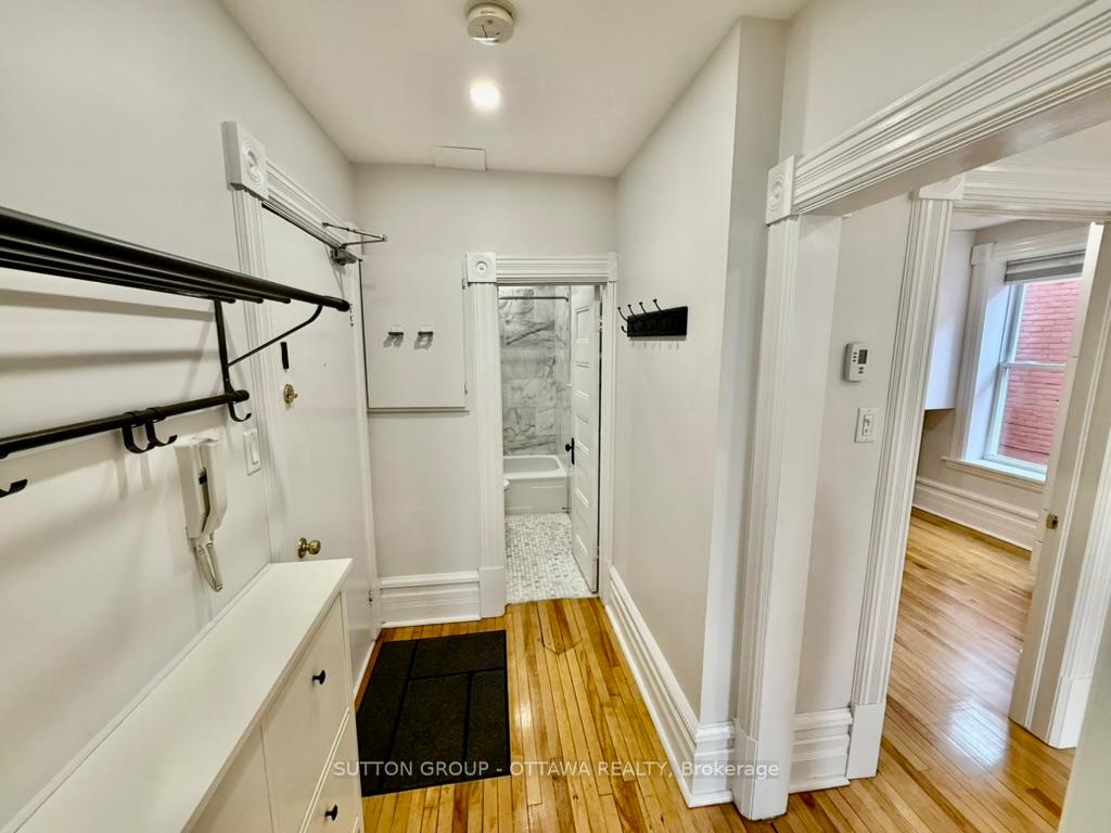 Photo 2 of Unit 2A, 149 St Andrew Street, Ottawa, Lower Town/Byward Market — HOMEH