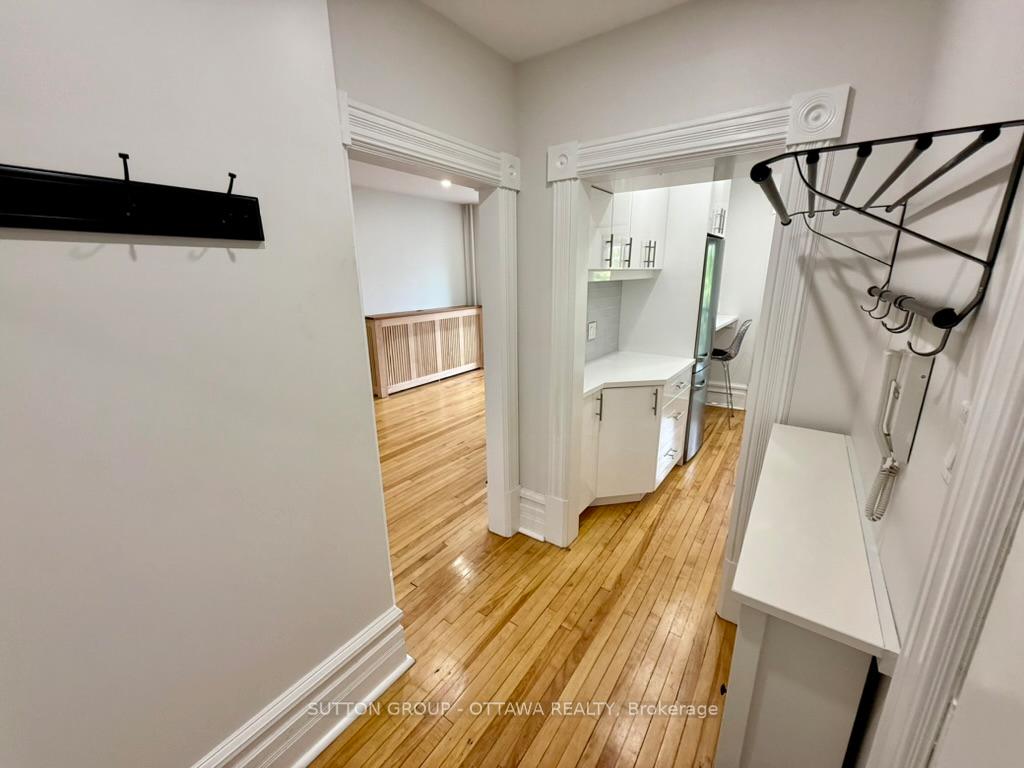 Photo 3 of Unit 2A, 149 St Andrew Street, Ottawa, Lower Town/Byward Market — HOMEH
