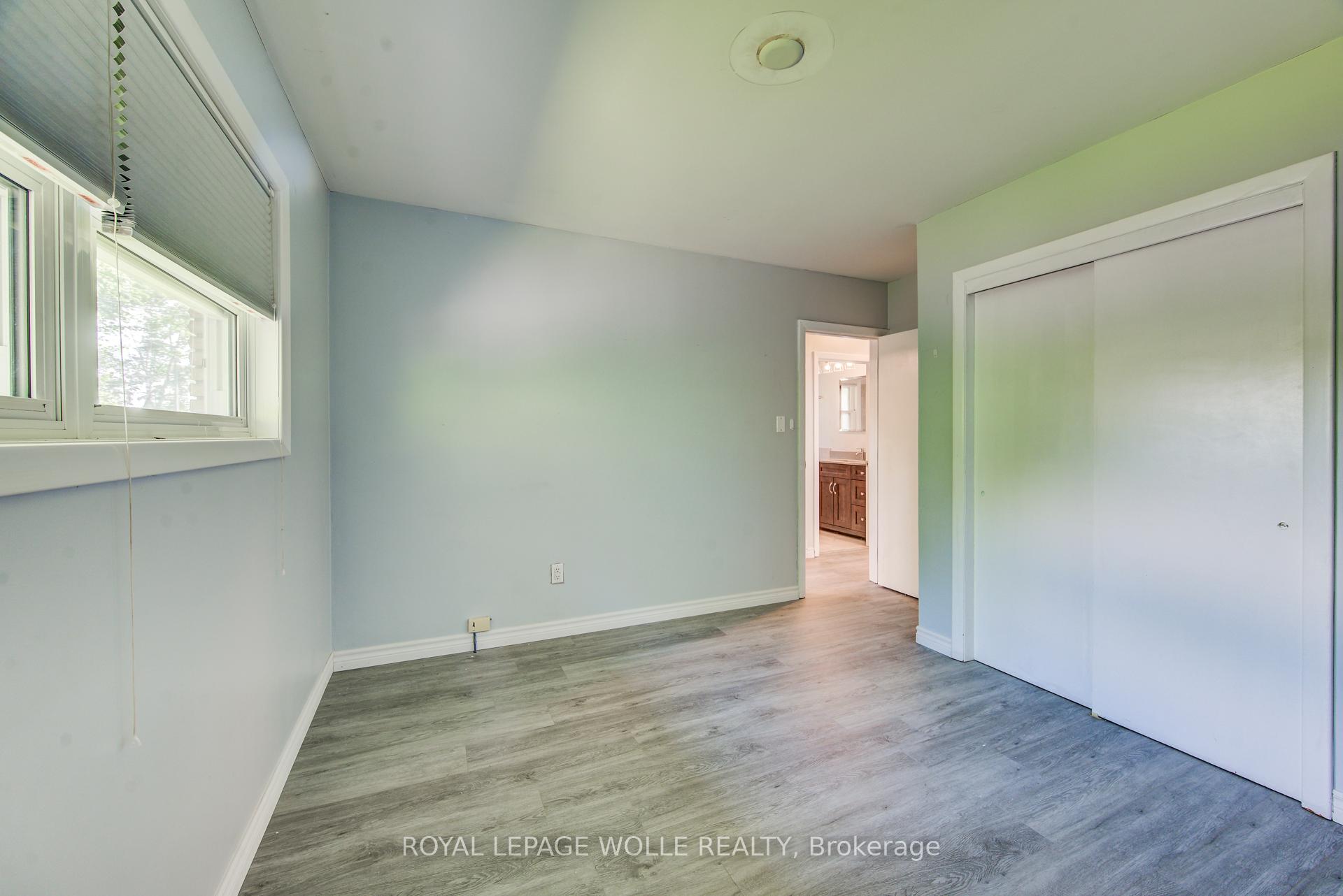 Photo 14 of 139 Elgin Crescent, Waterloo, Downtown Waterloo — HOMEH