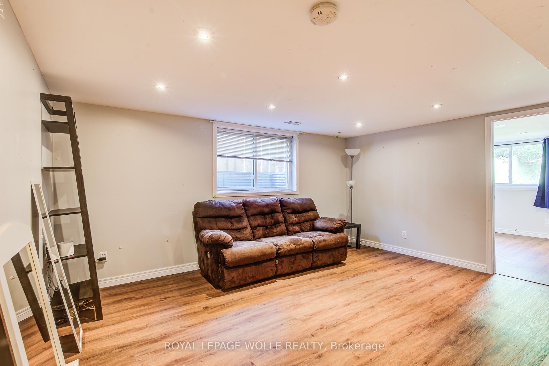 Photo 28 of 139 Elgin Crescent, Waterloo, Downtown Waterloo — HOMEH