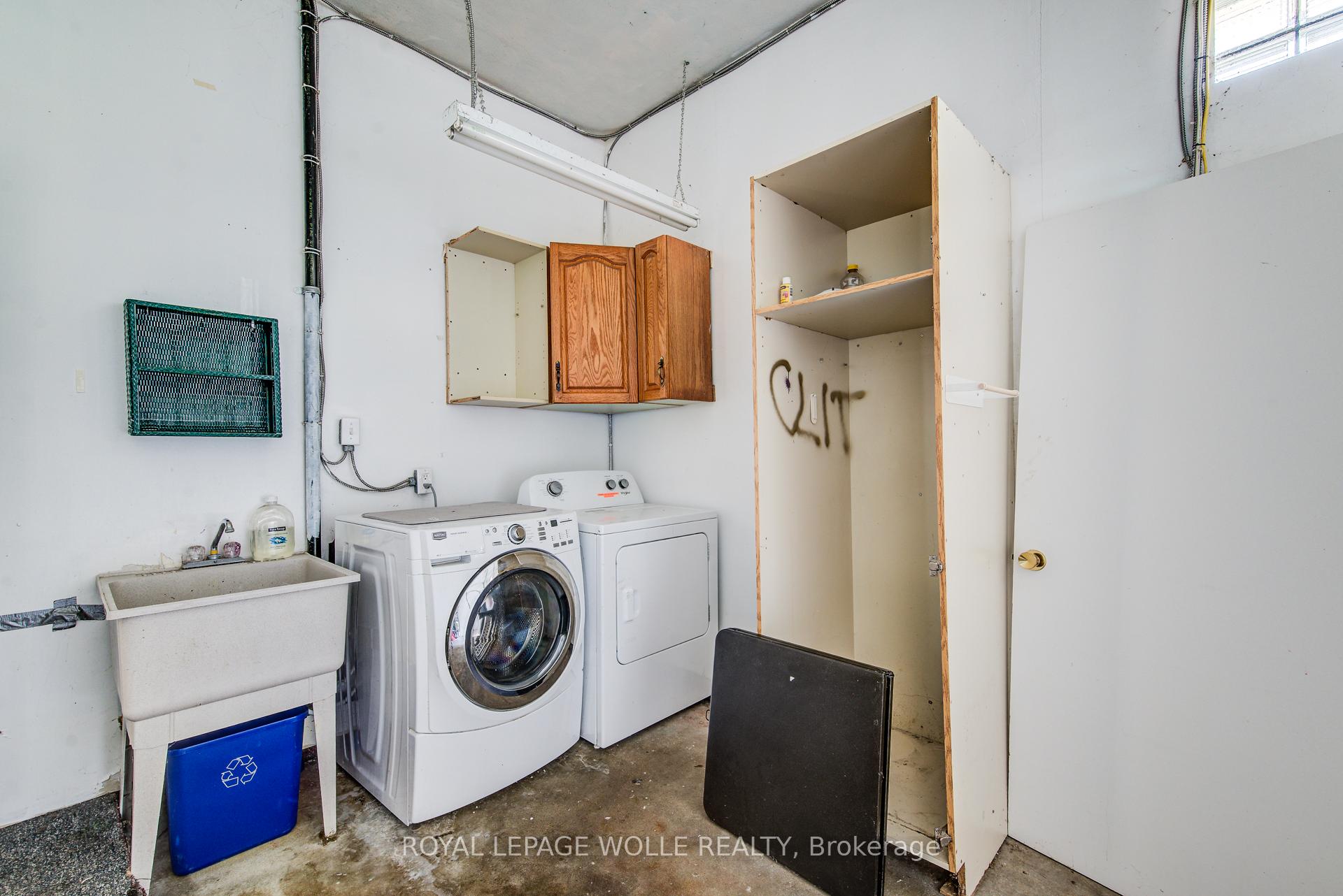Photo 41 of 139 Elgin Crescent, Waterloo, Downtown Waterloo — HOMEH
