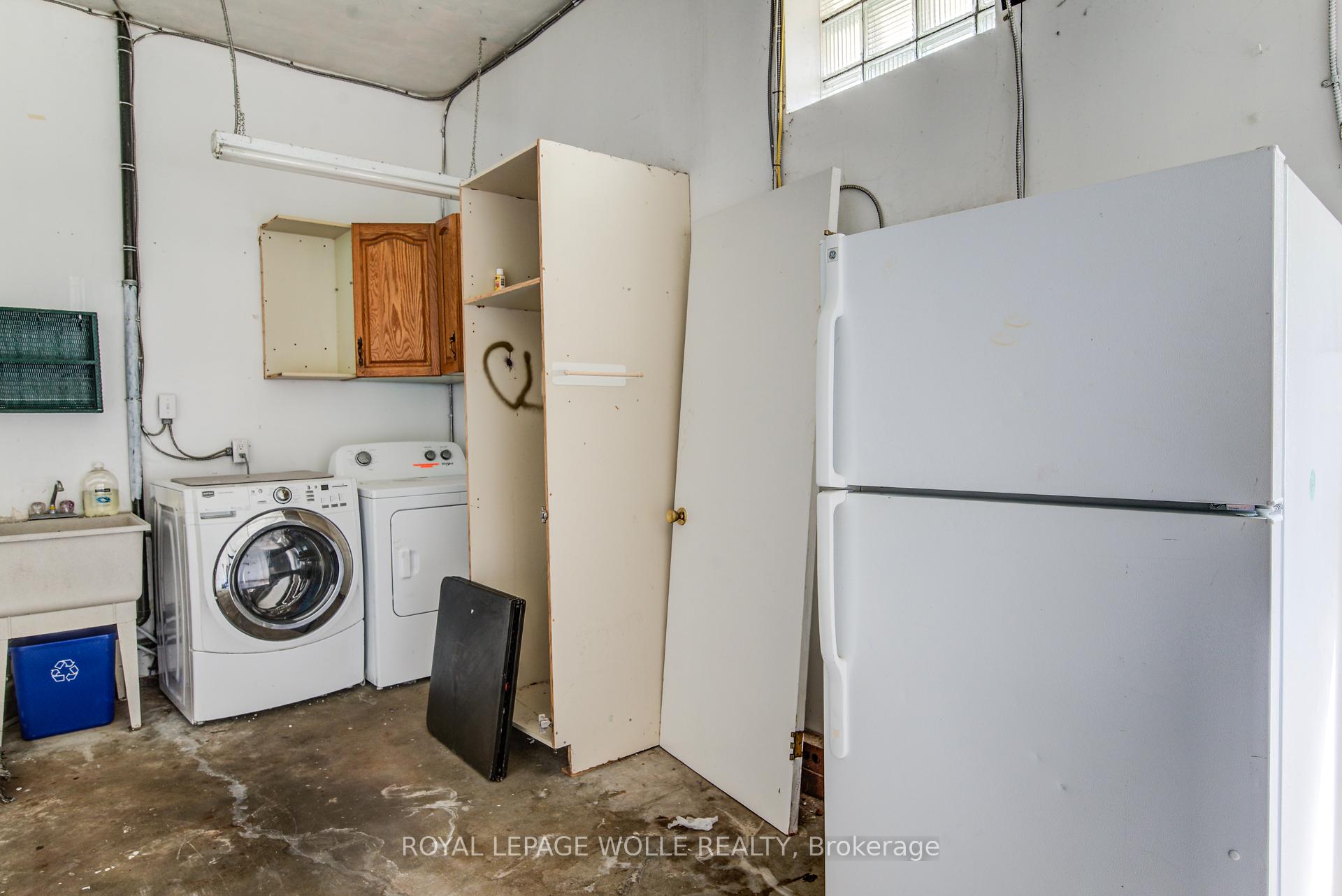 Photo 42 of 139 Elgin Crescent, Waterloo, Downtown Waterloo — HOMEH