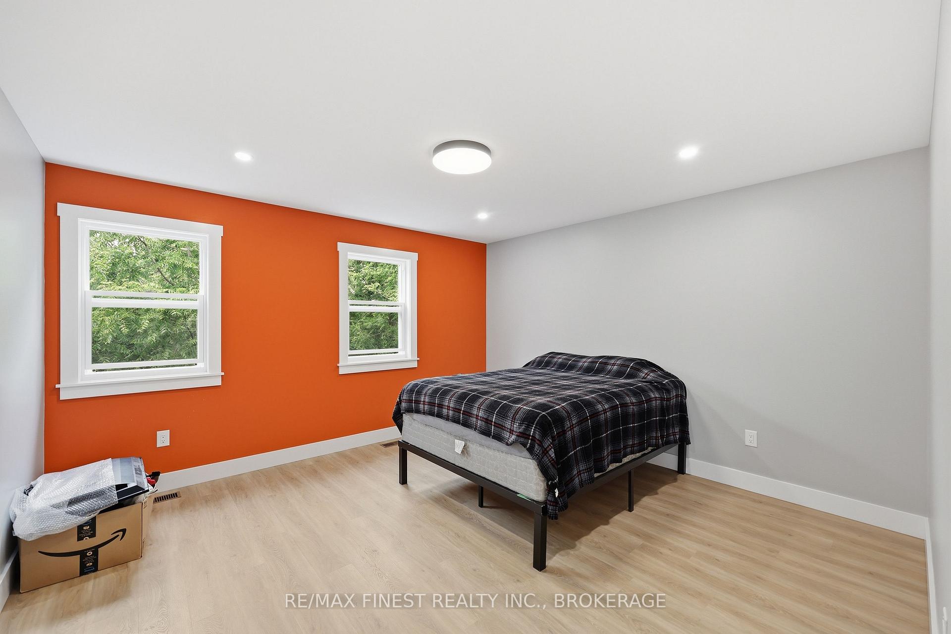 Photo 24 of 31 Ashe Crescent, Belleville, Belleville Ward — HOMEH