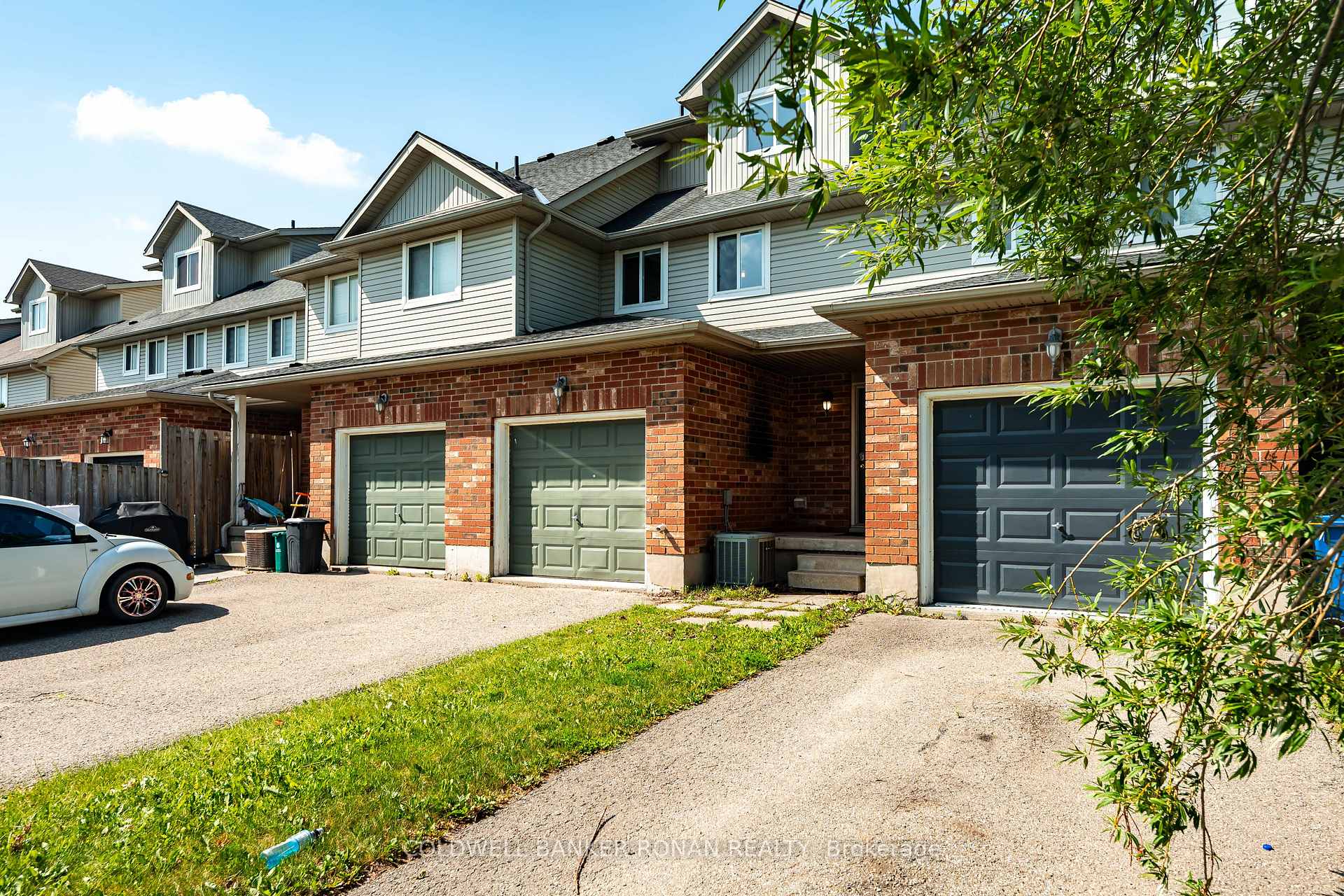 Photo 6 of 77 Montgomery Boulevard, Orangeville — HOMEH