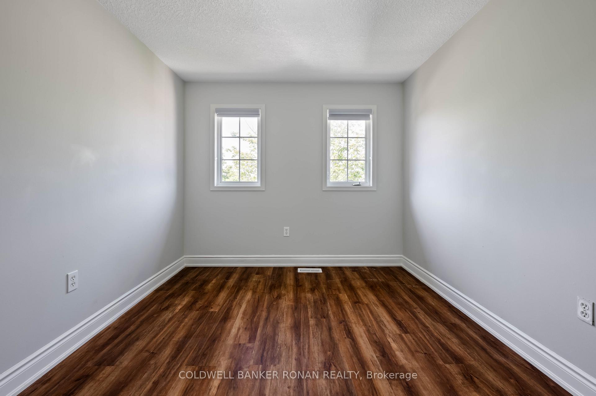 Photo 36 of 77 Montgomery Boulevard, Orangeville — HOMEH