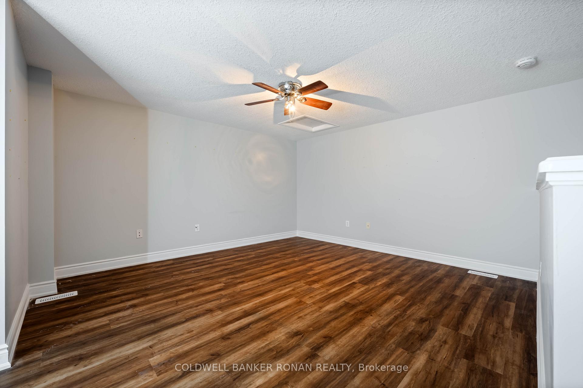 Photo 38 of 77 Montgomery Boulevard, Orangeville — HOMEH
