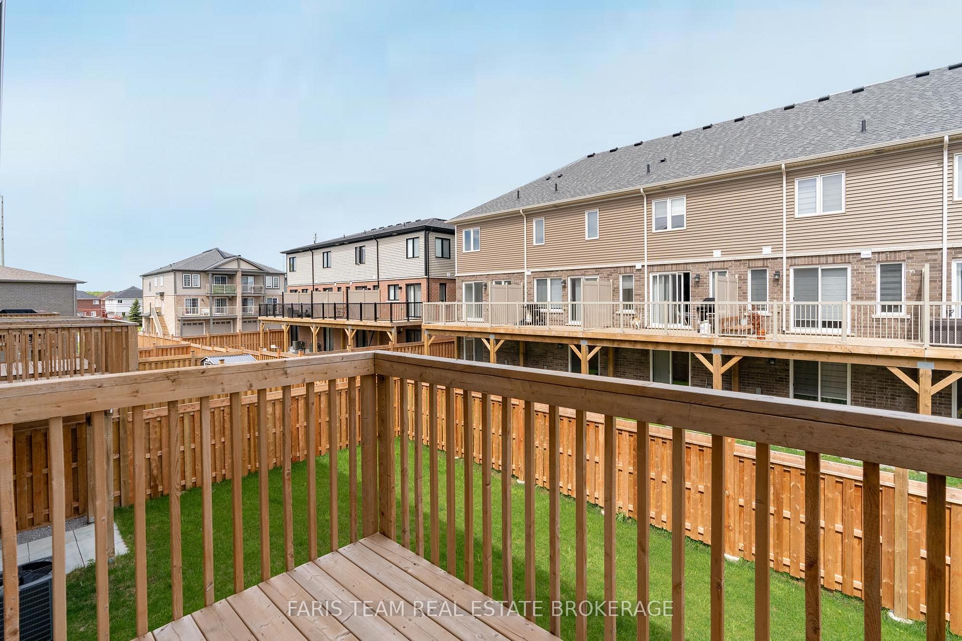 Photo 15 of 53 Harvest Crescent, Barrie, Rural Barrie Southeast — HOMEH