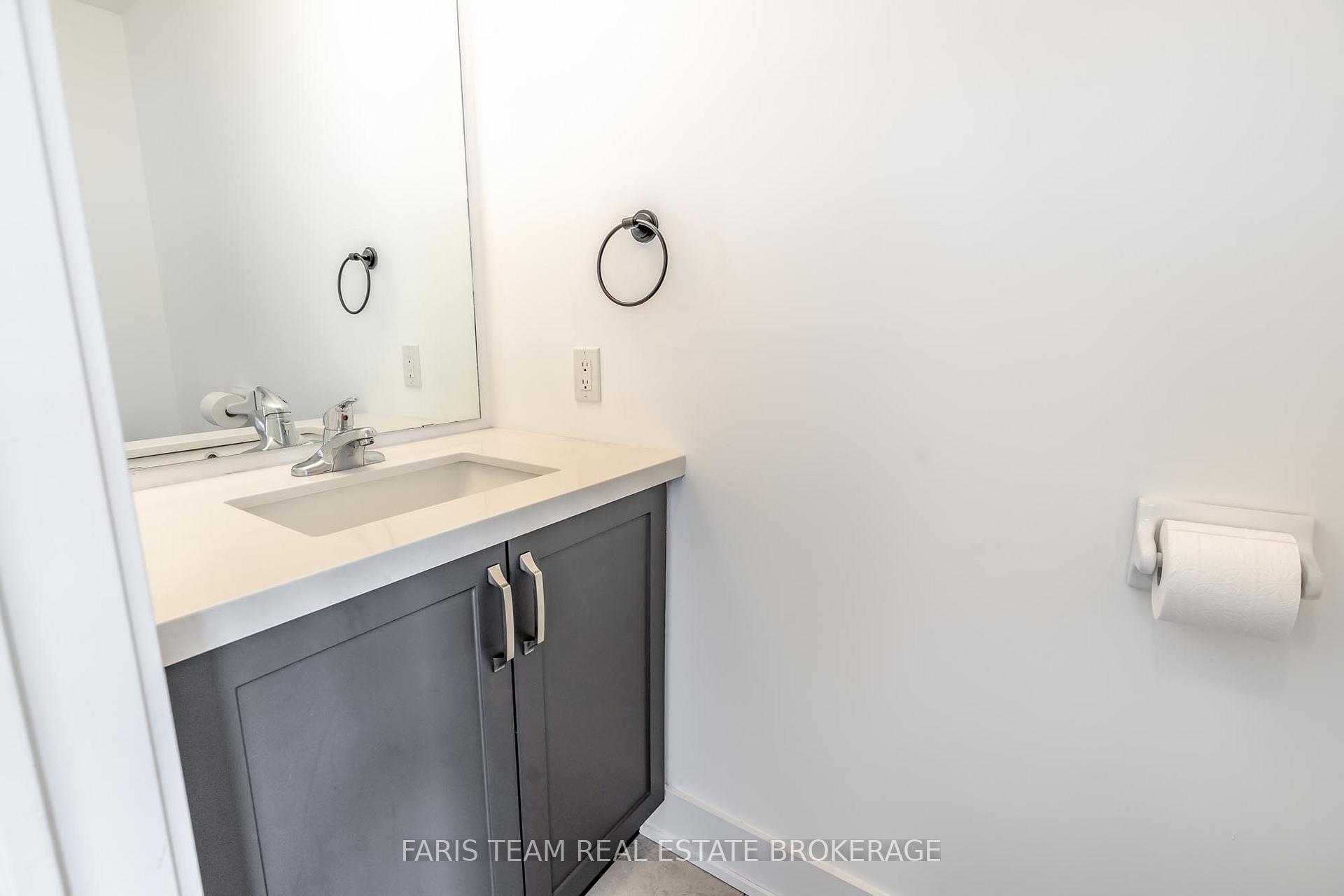 Photo 20 of 53 Harvest Crescent, Barrie, Rural Barrie Southeast — HOMEH