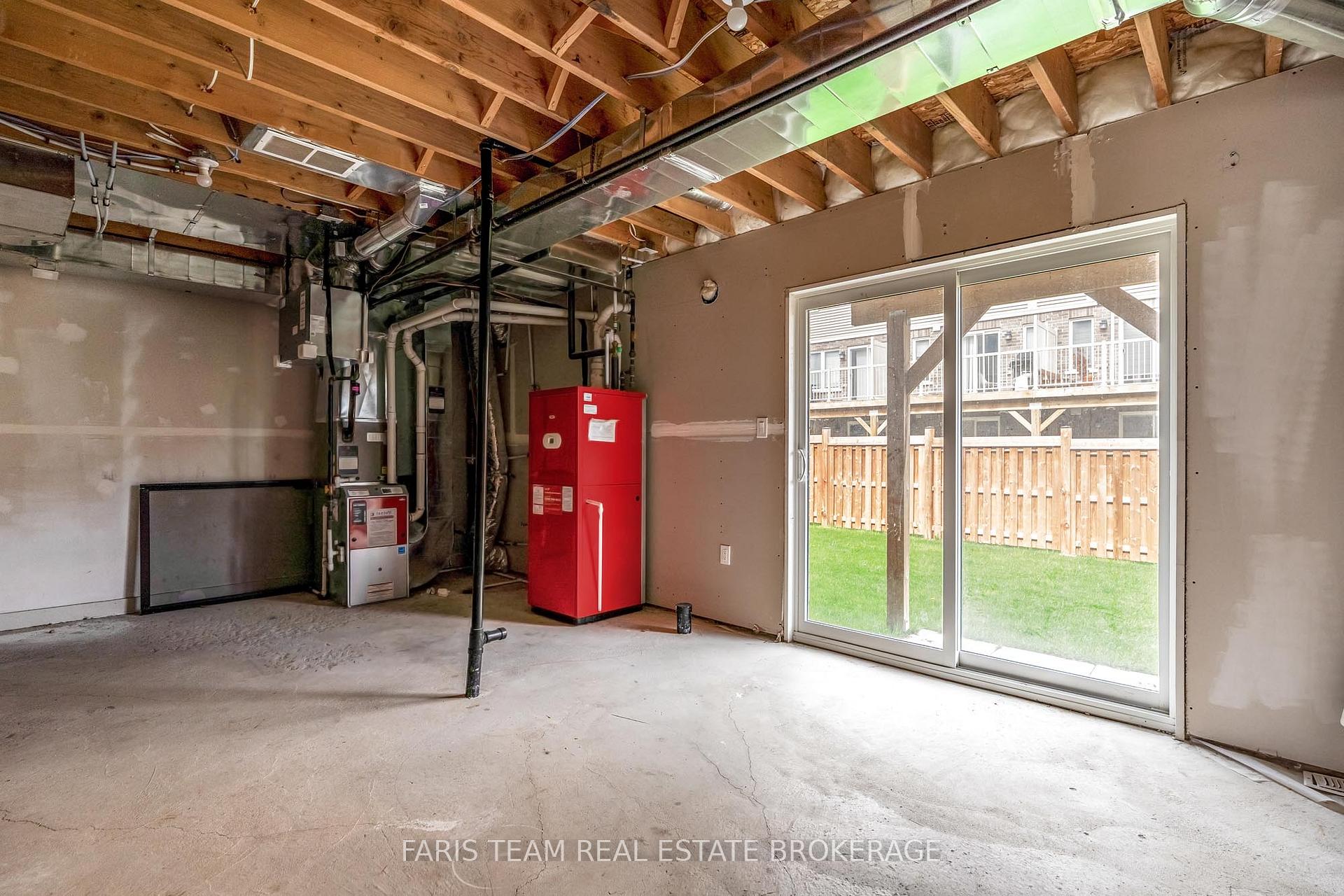 Photo 30 of 53 Harvest Crescent, Barrie, Rural Barrie Southeast — HOMEH