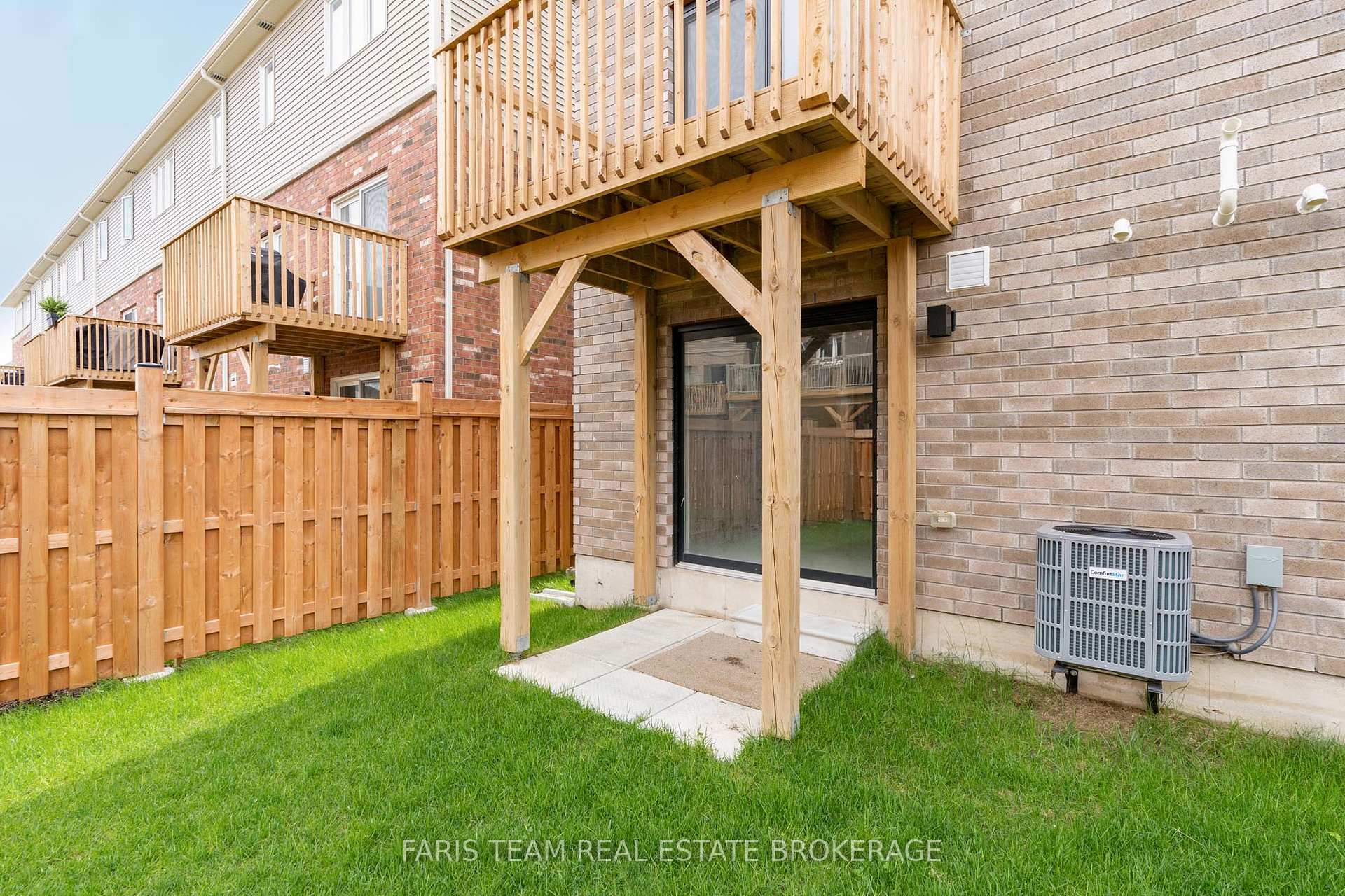 Photo 31 of 53 Harvest Crescent, Barrie, Rural Barrie Southeast — HOMEH