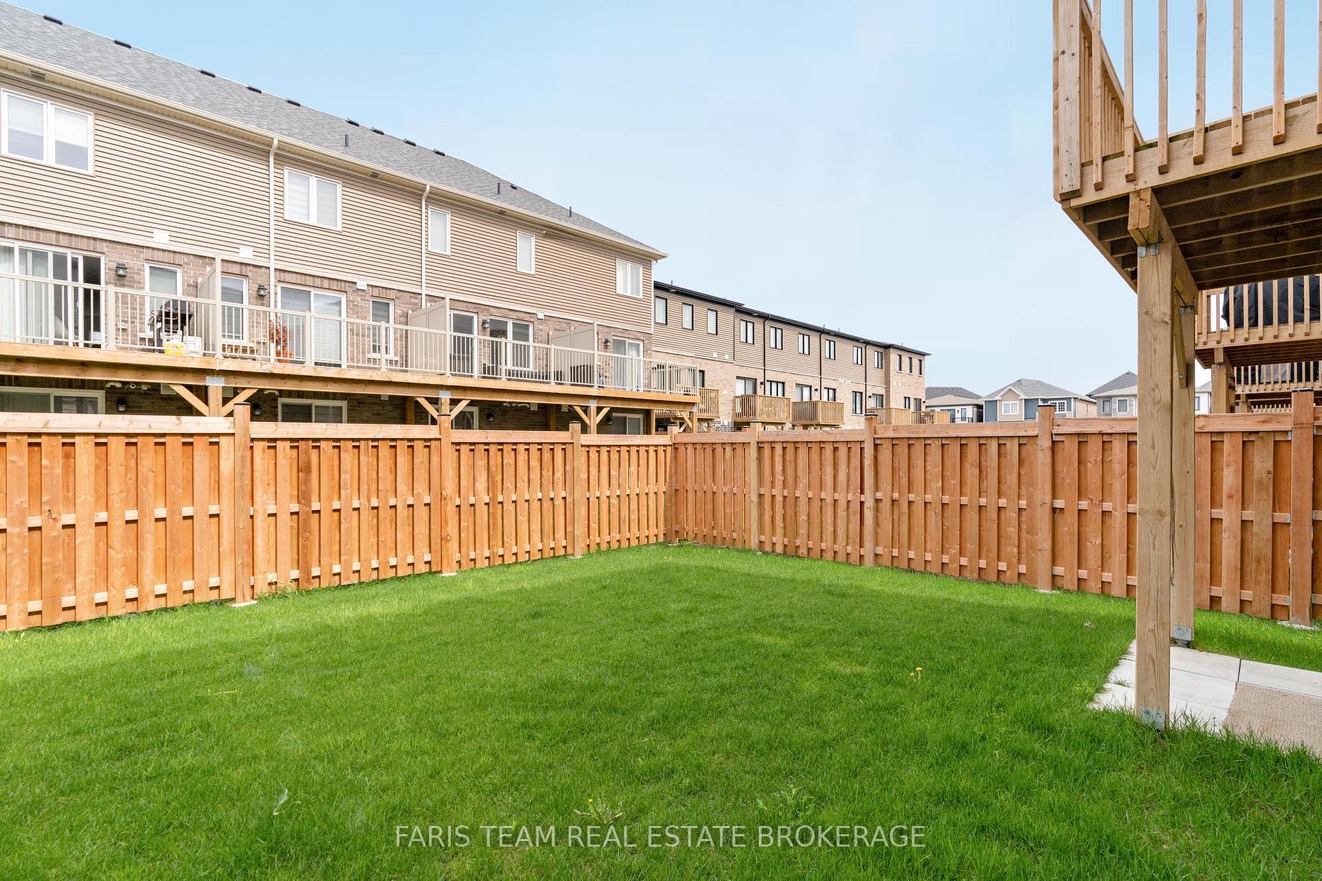 Photo 33 of 53 Harvest Crescent, Barrie, Rural Barrie Southeast — HOMEH