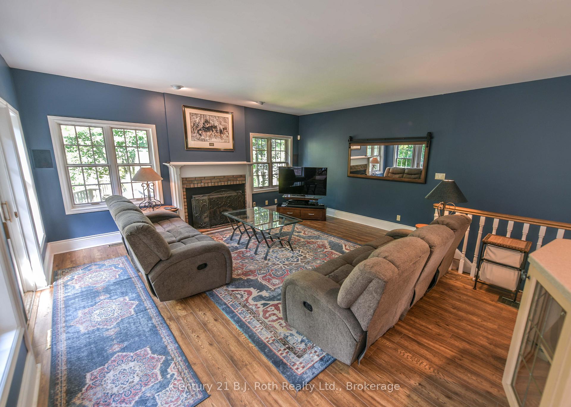 Photo 17 of 403 Bay Street, Orillia — HOMEH