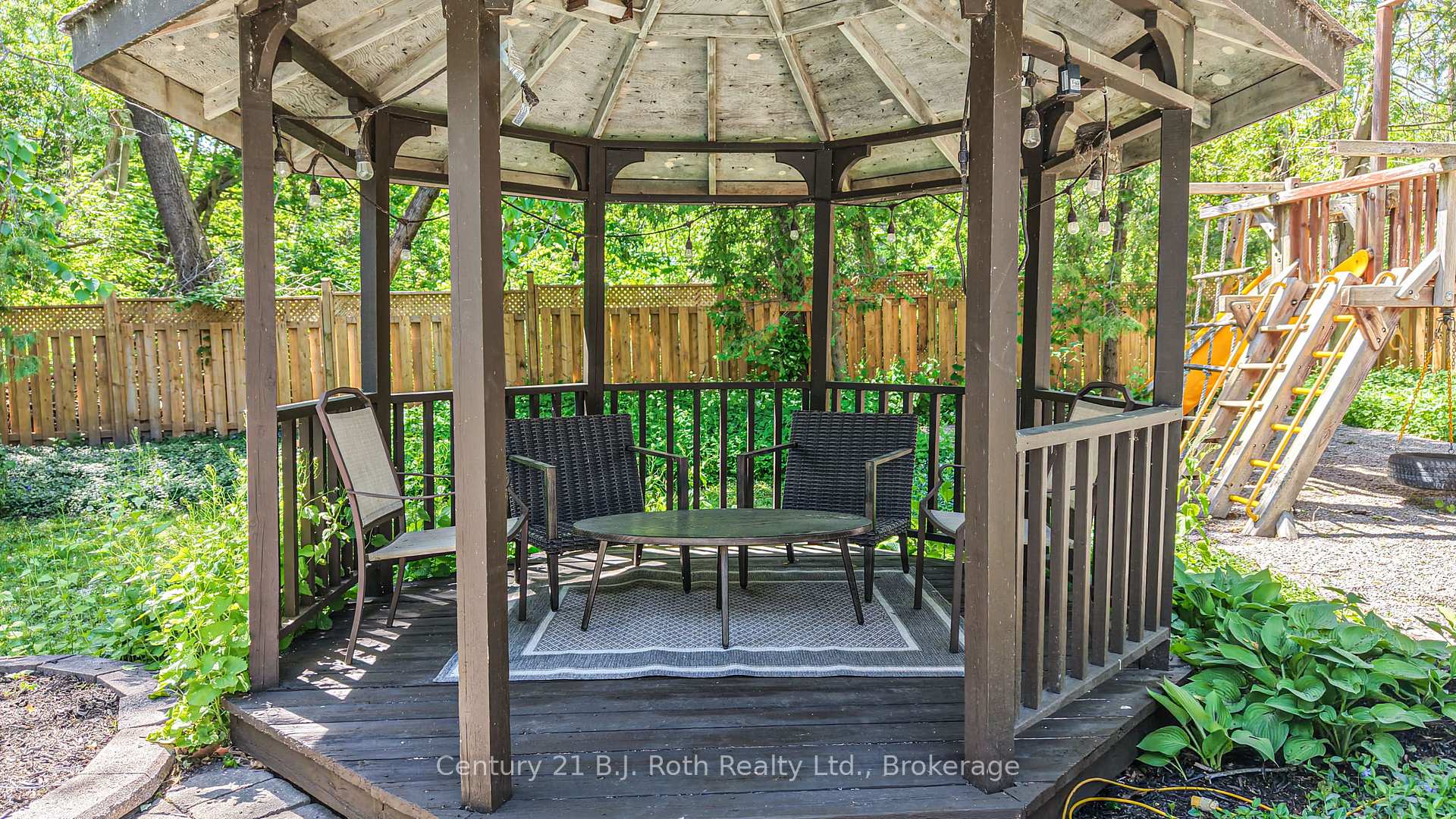 Photo 43 of 403 Bay Street, Orillia — HOMEH