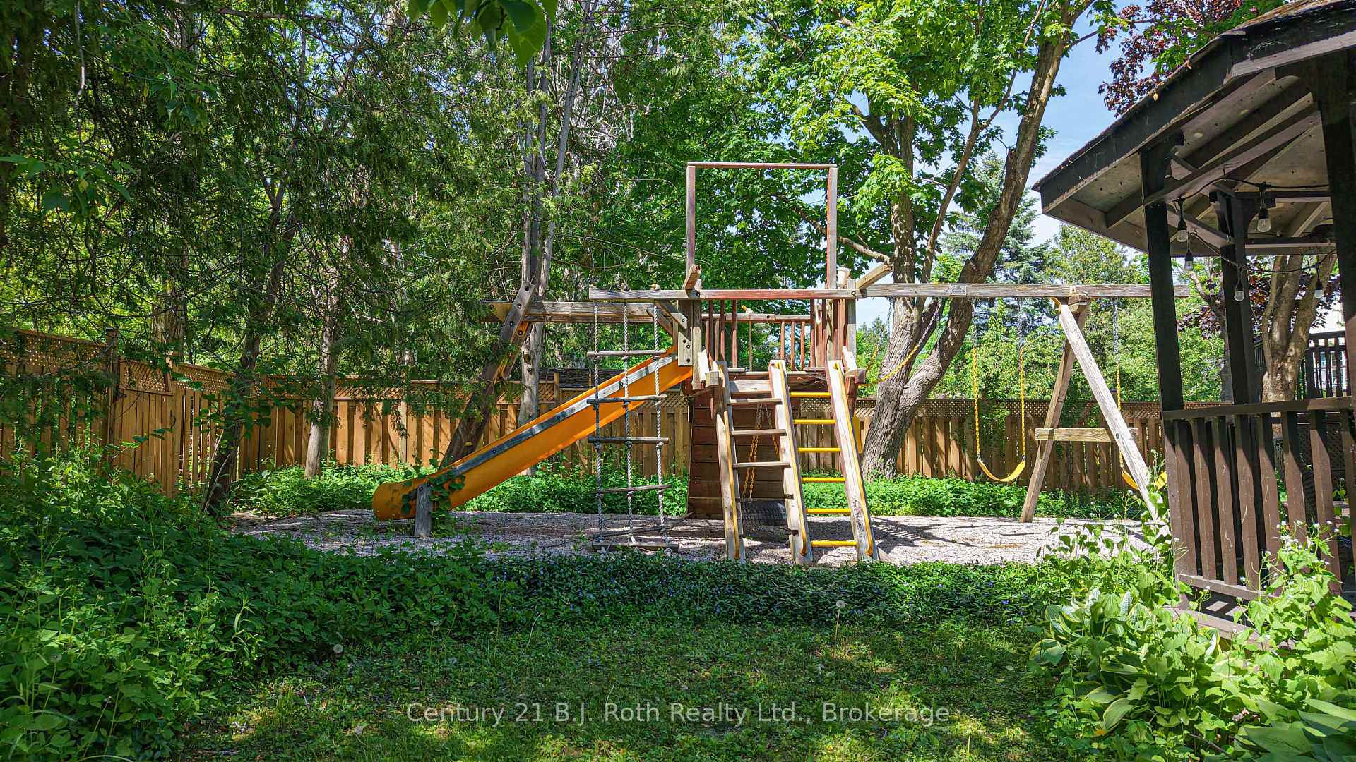 Photo 44 of 403 Bay Street, Orillia — HOMEH