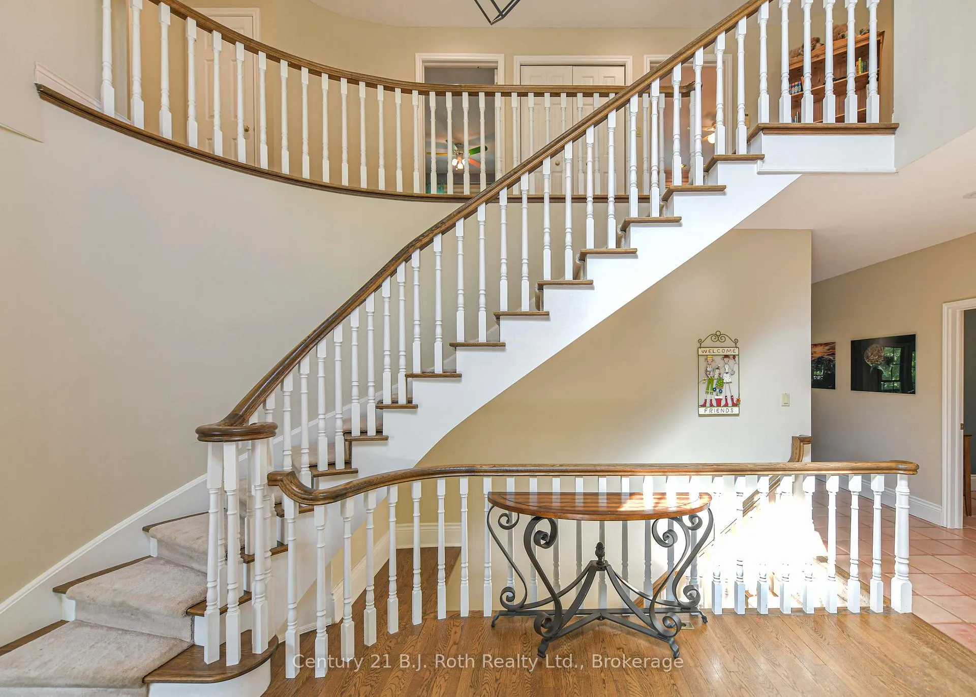 Photo 21 of 403 Bay Street, Orillia — HOMEH