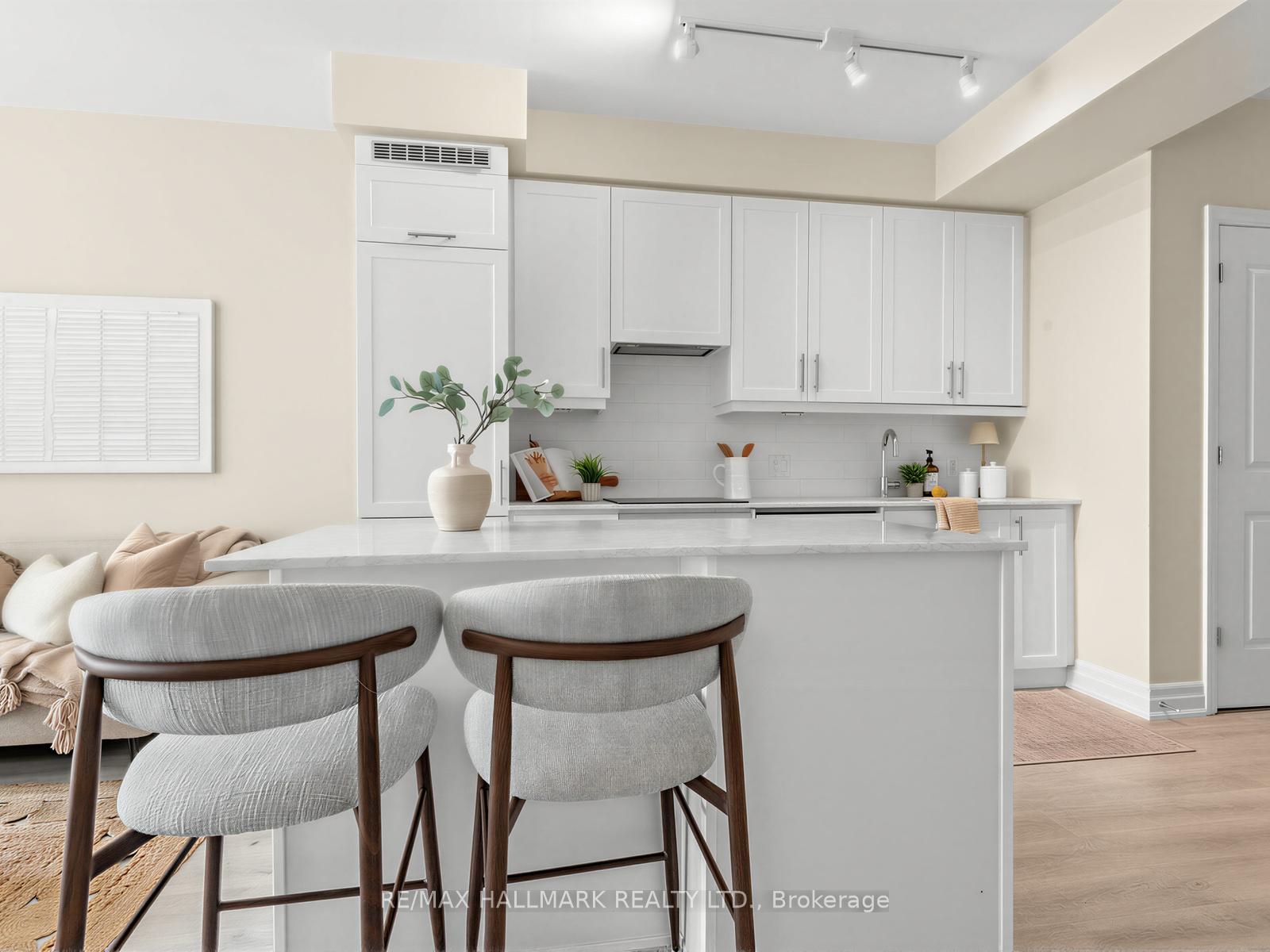 Photo 11 of Unit 1507, 9085 Jane Street, Vaughan, Concord — HOMEH