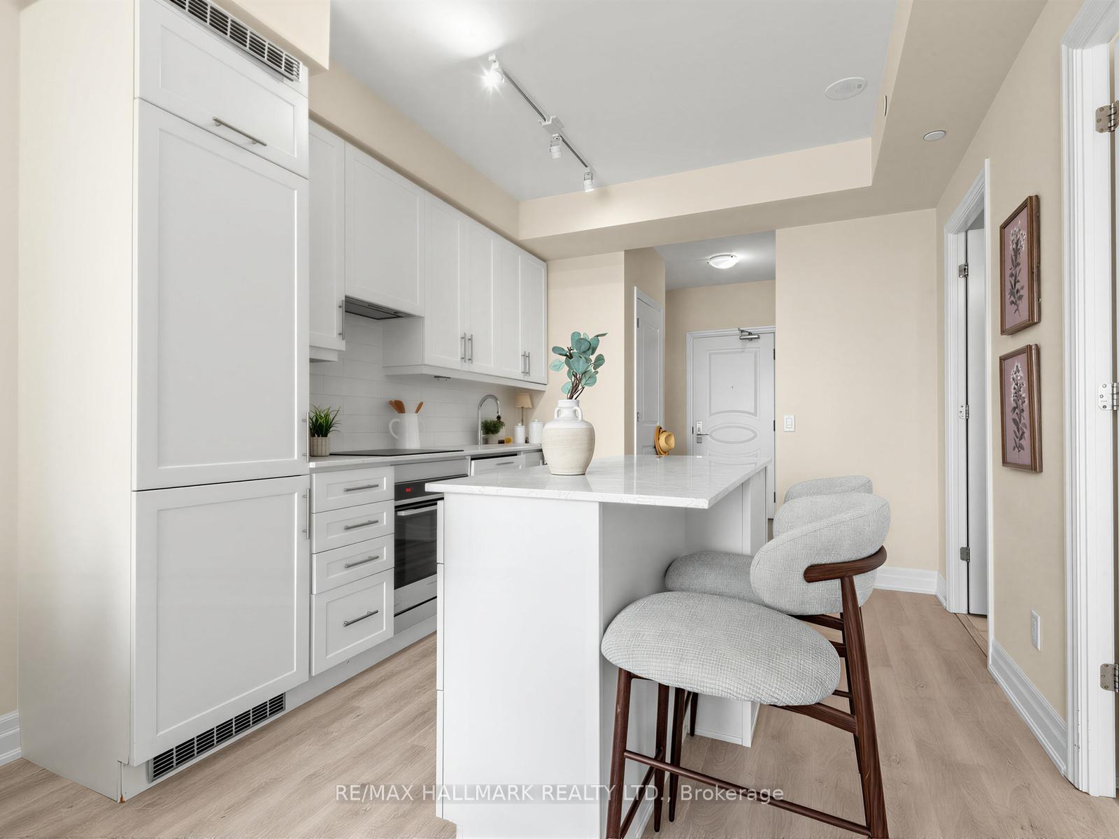 Photo 12 of Unit 1507, 9085 Jane Street, Vaughan, Concord — HOMEH