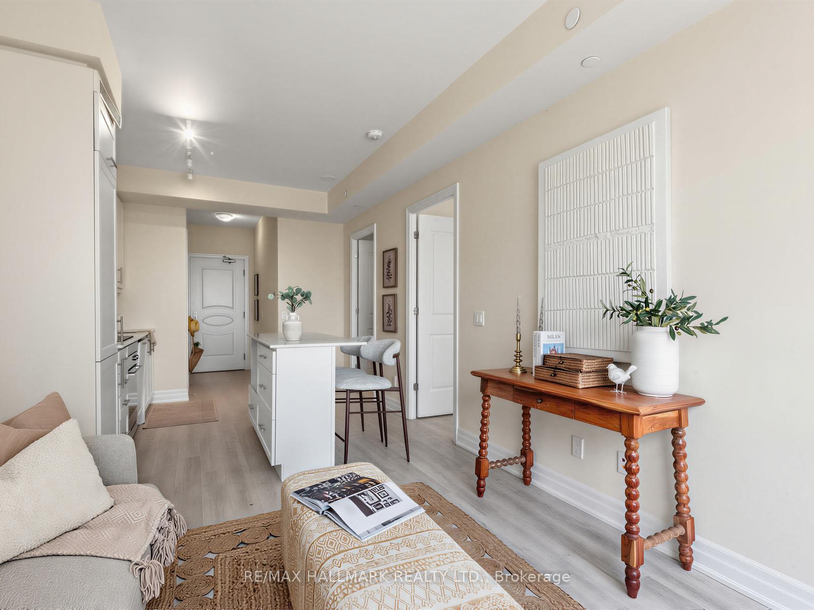 Photo 16 of Unit 1507, 9085 Jane Street, Vaughan, Concord — HOMEH