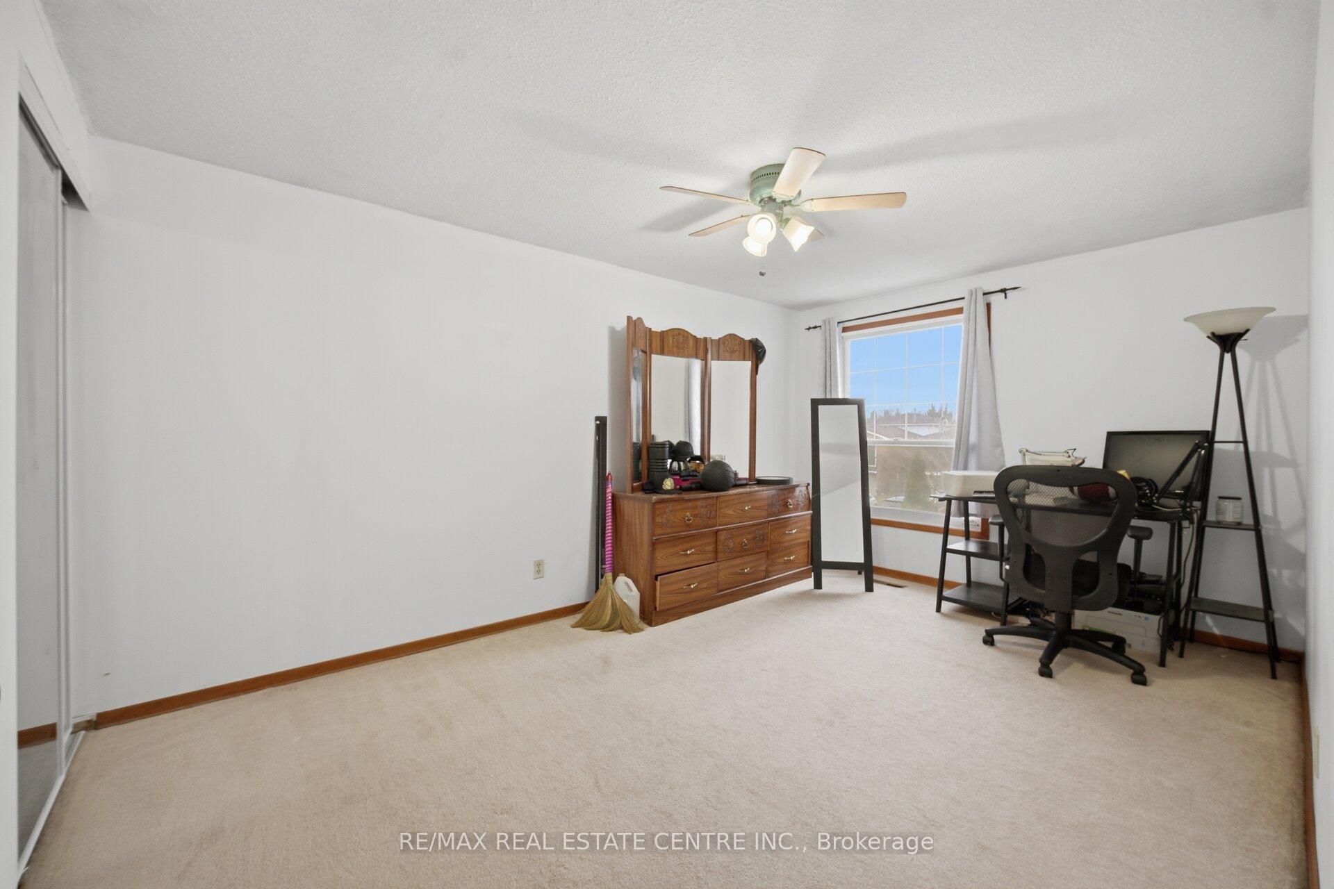 Photo 25 of 32 Dafoe Crescent, Brampton, Fletcher's West — HOMEH