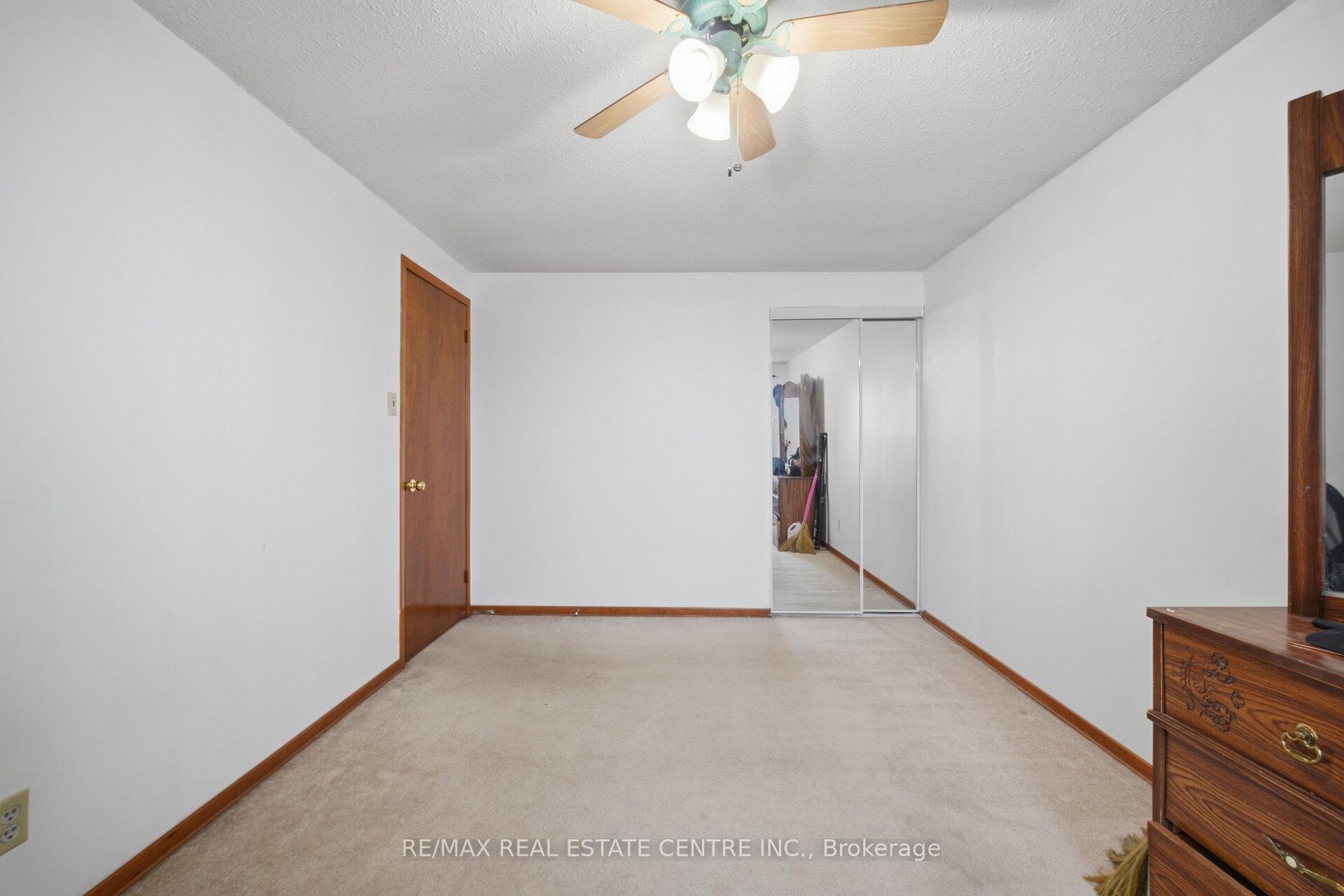 Photo 26 of 32 Dafoe Crescent, Brampton, Fletcher's West — HOMEH