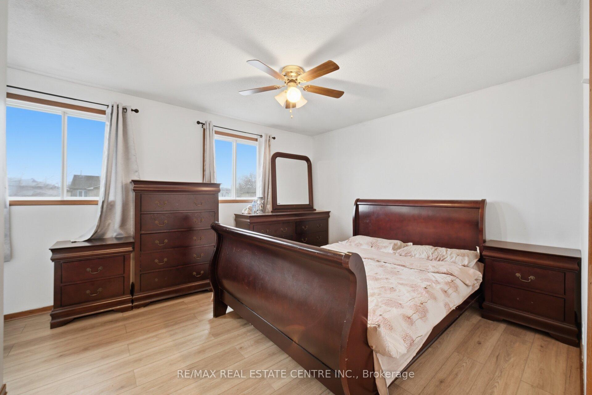 Photo 27 of 32 Dafoe Crescent, Brampton, Fletcher's West — HOMEH