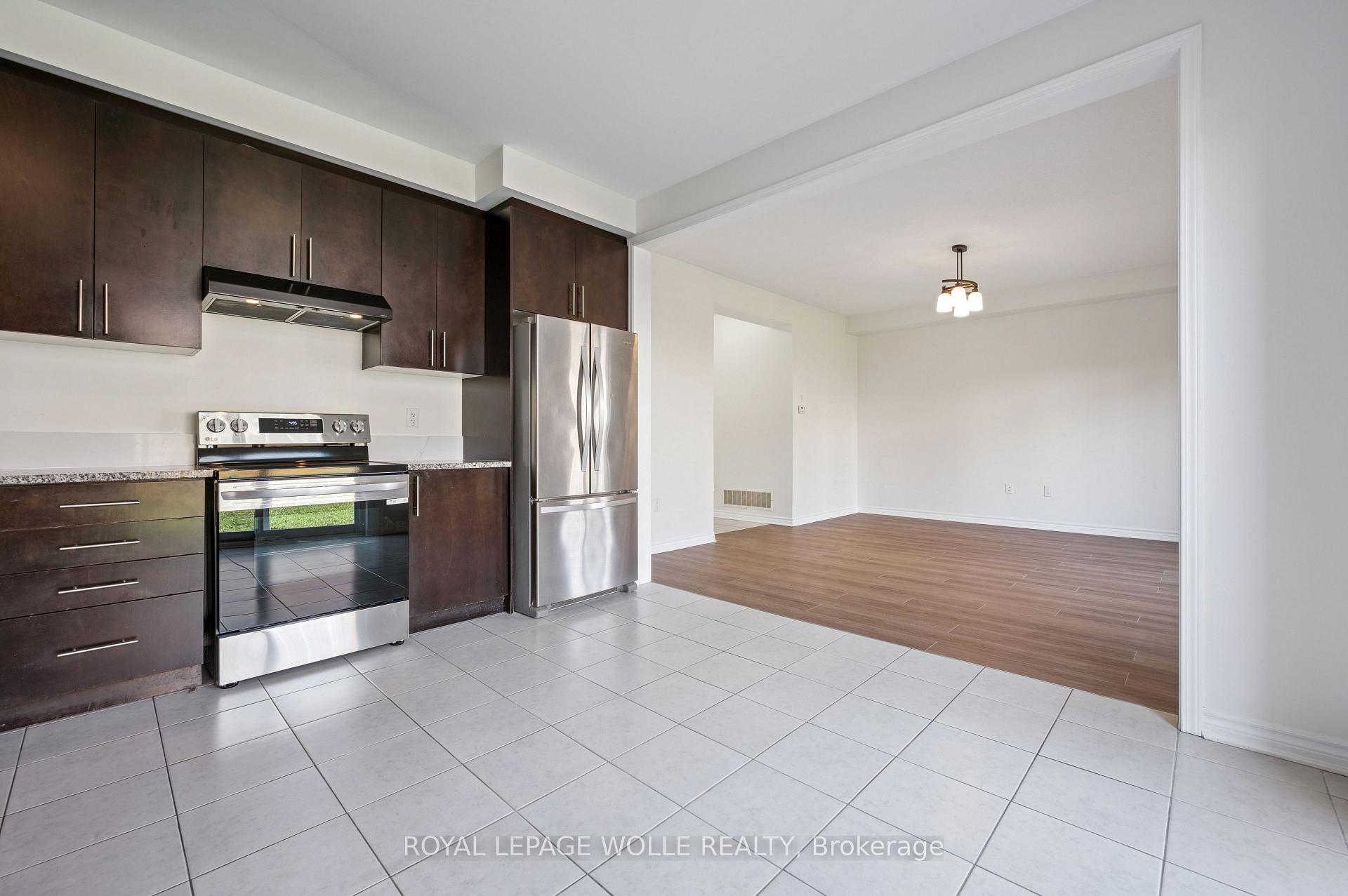 Photo 11 of 267 Grovehill Crescent, Kitchener, Trussler — HOMEH