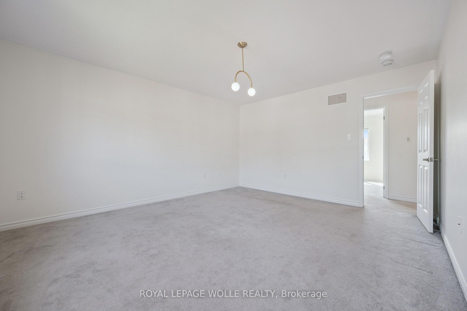 Photo 21 of 267 Grovehill Crescent, Kitchener, Trussler — HOMEH