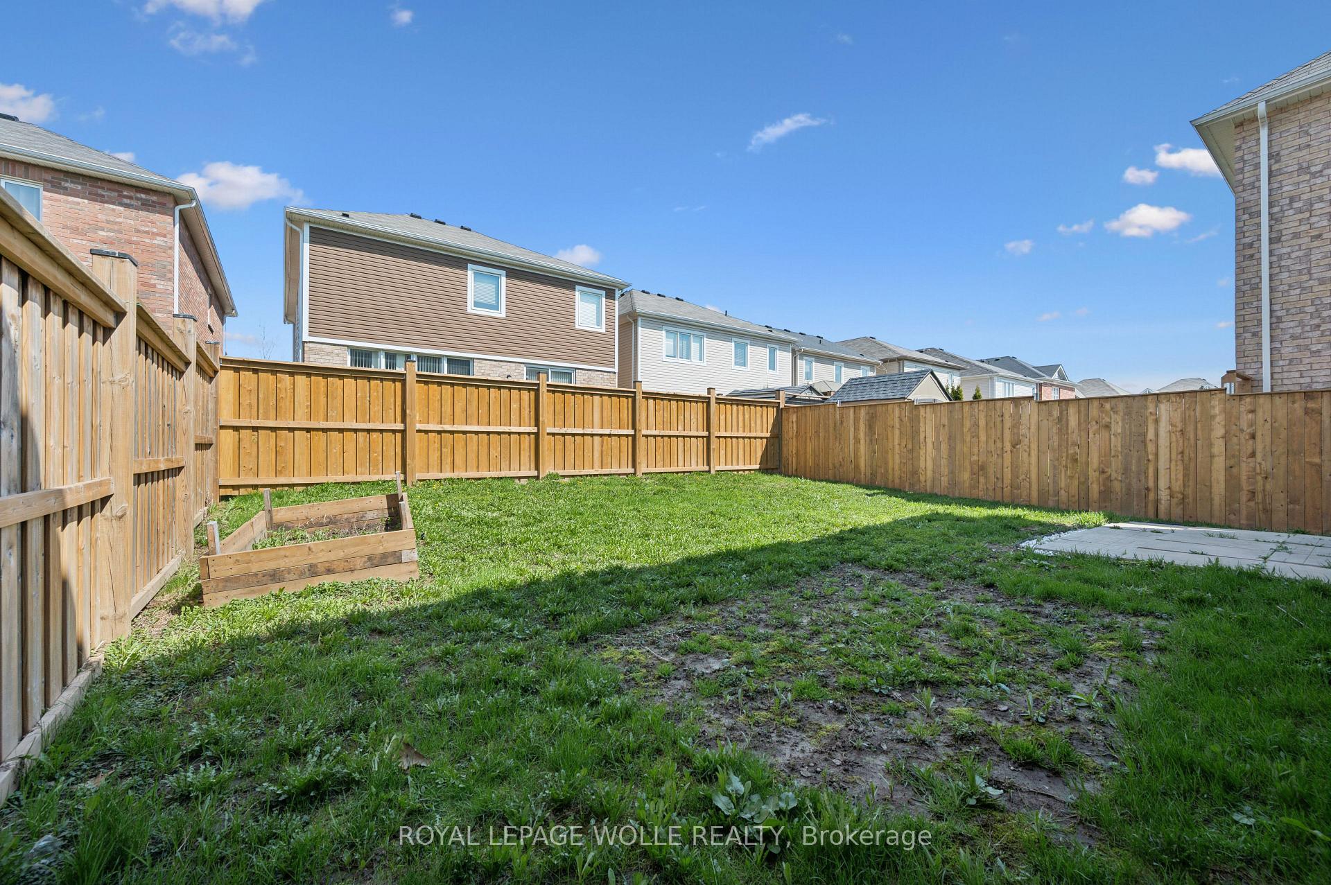 Photo 29 of 267 Grovehill Crescent, Kitchener, Trussler — HOMEH