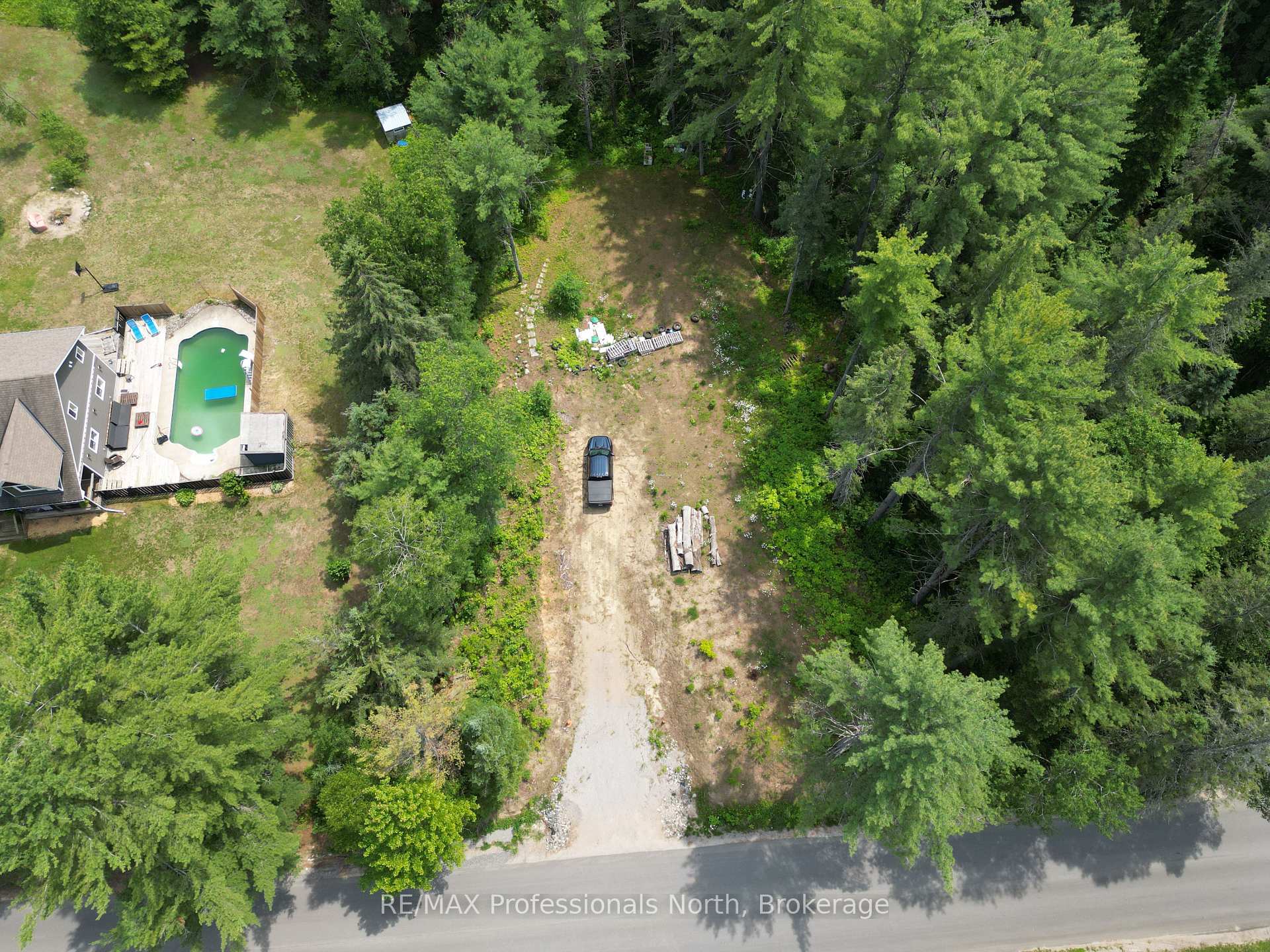Photo 2 of 1940 Scotch Line Road, Minden Hills, Minden — HOMEH