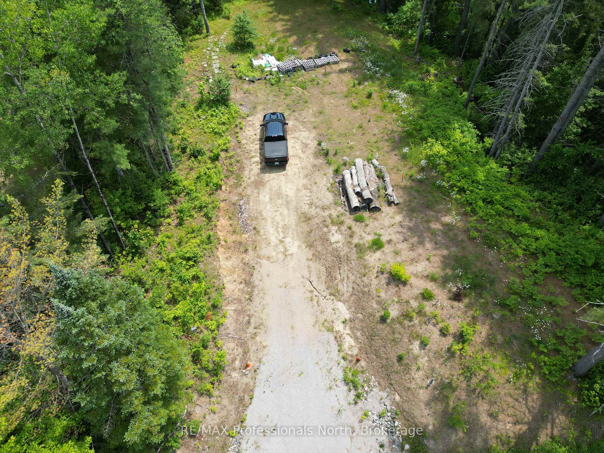 Photo 4 of 1940 Scotch Line Road, Minden Hills, Minden — HOMEH