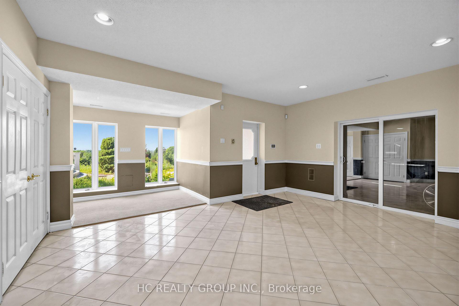 Photo 36 of 52 Nobleton Lakes Drive, King, Nobleton — HOMEH