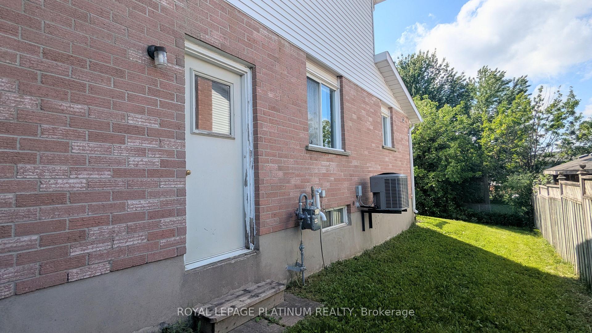 Photo 25 of Unit B, 630 Pinerow Crescent, Waterloo, Westvale — HOMEH