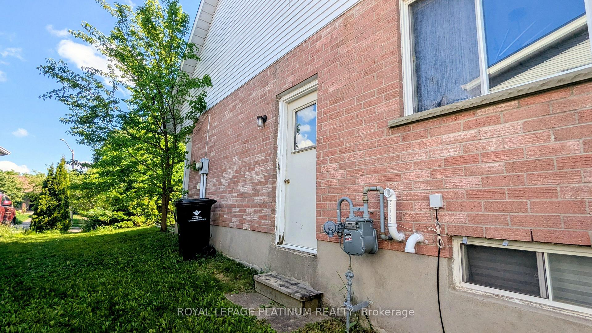 Photo 26 of Unit B, 630 Pinerow Crescent, Waterloo, Westvale — HOMEH