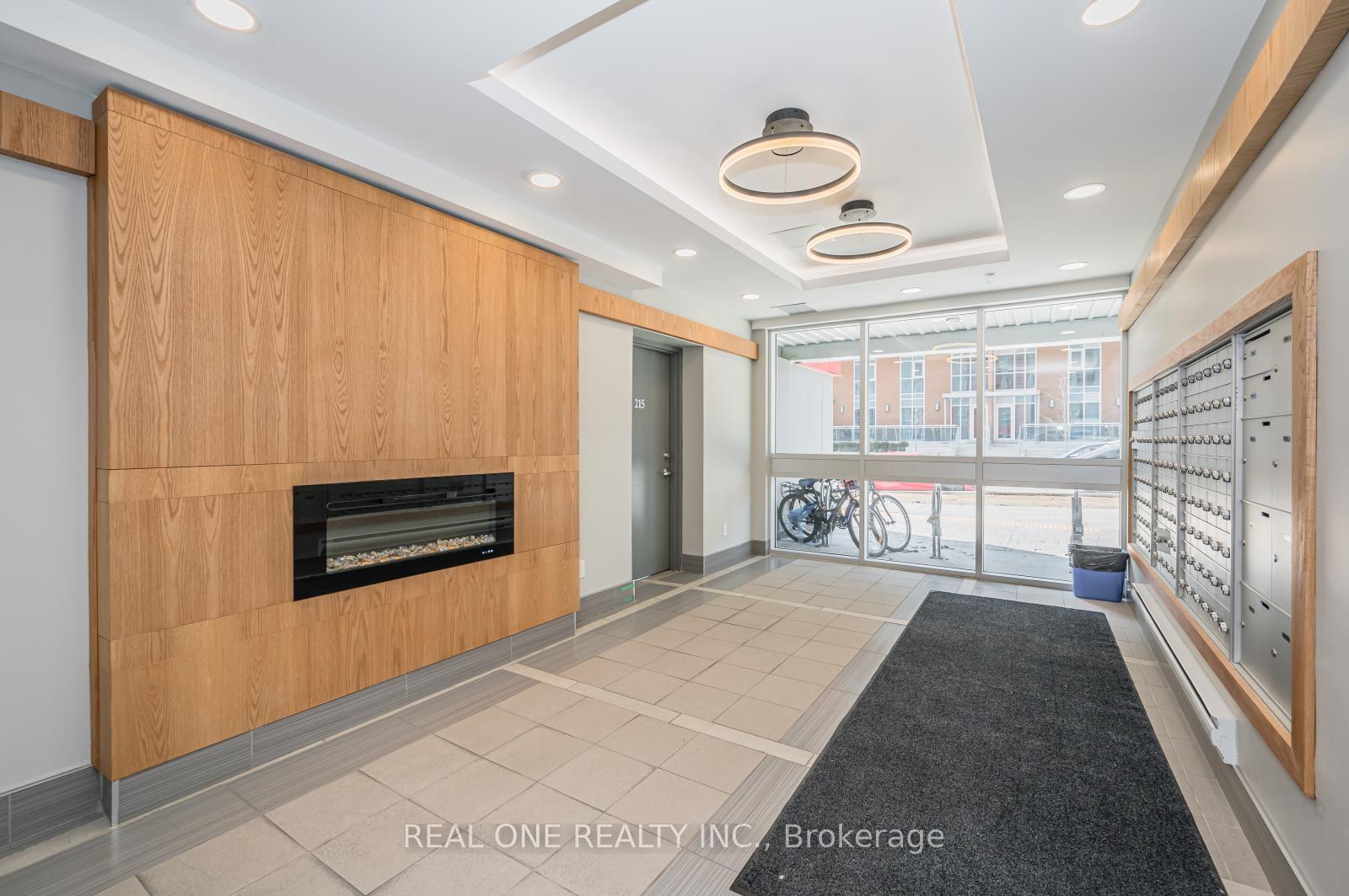 Photo 10 of Unit 287, 258B Sunview Street, Waterloo, Beechwood/University — HOMEH