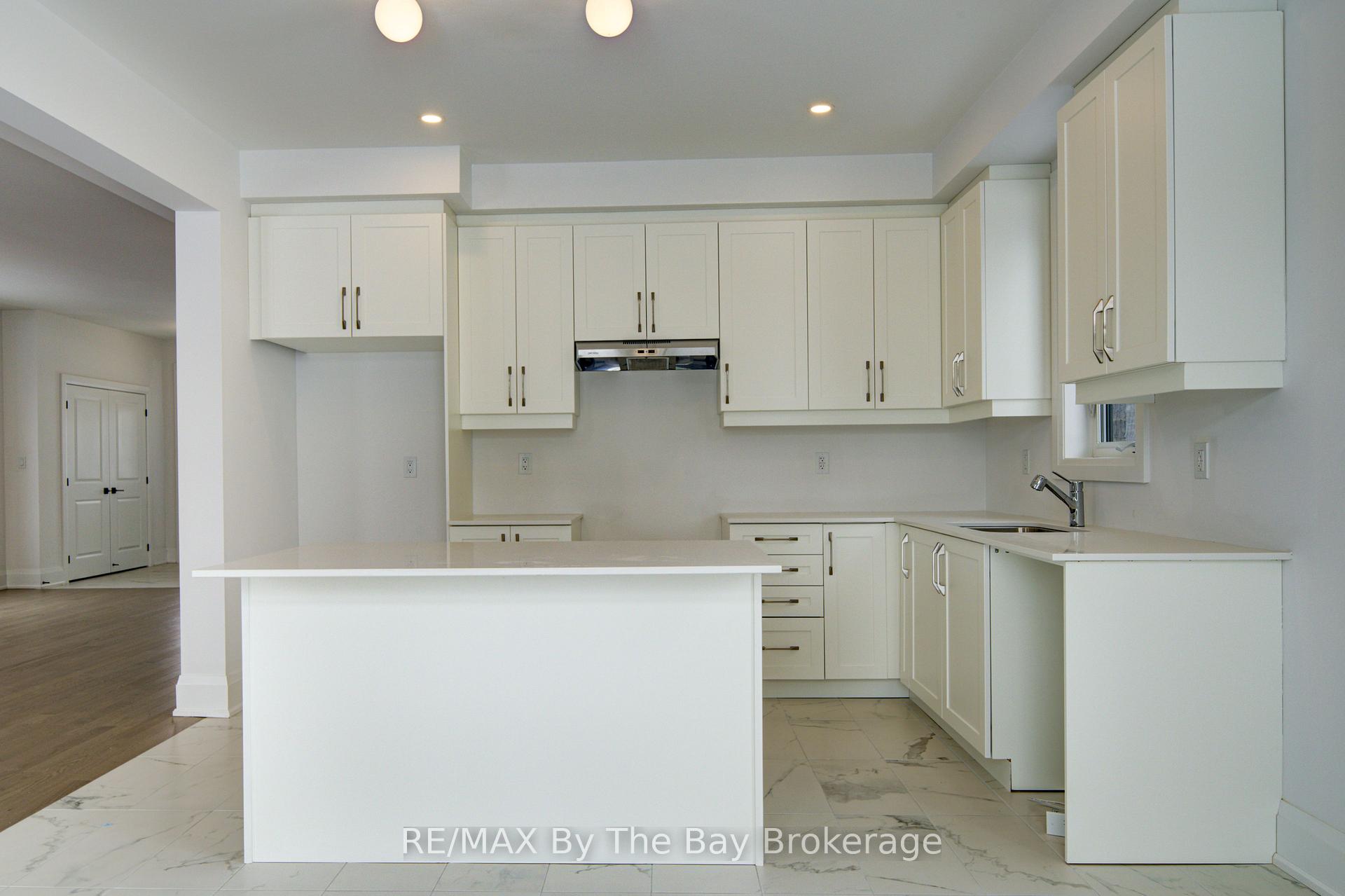 Photo 10 of 64 Amber Drive, Wasaga Beach — HOMEH