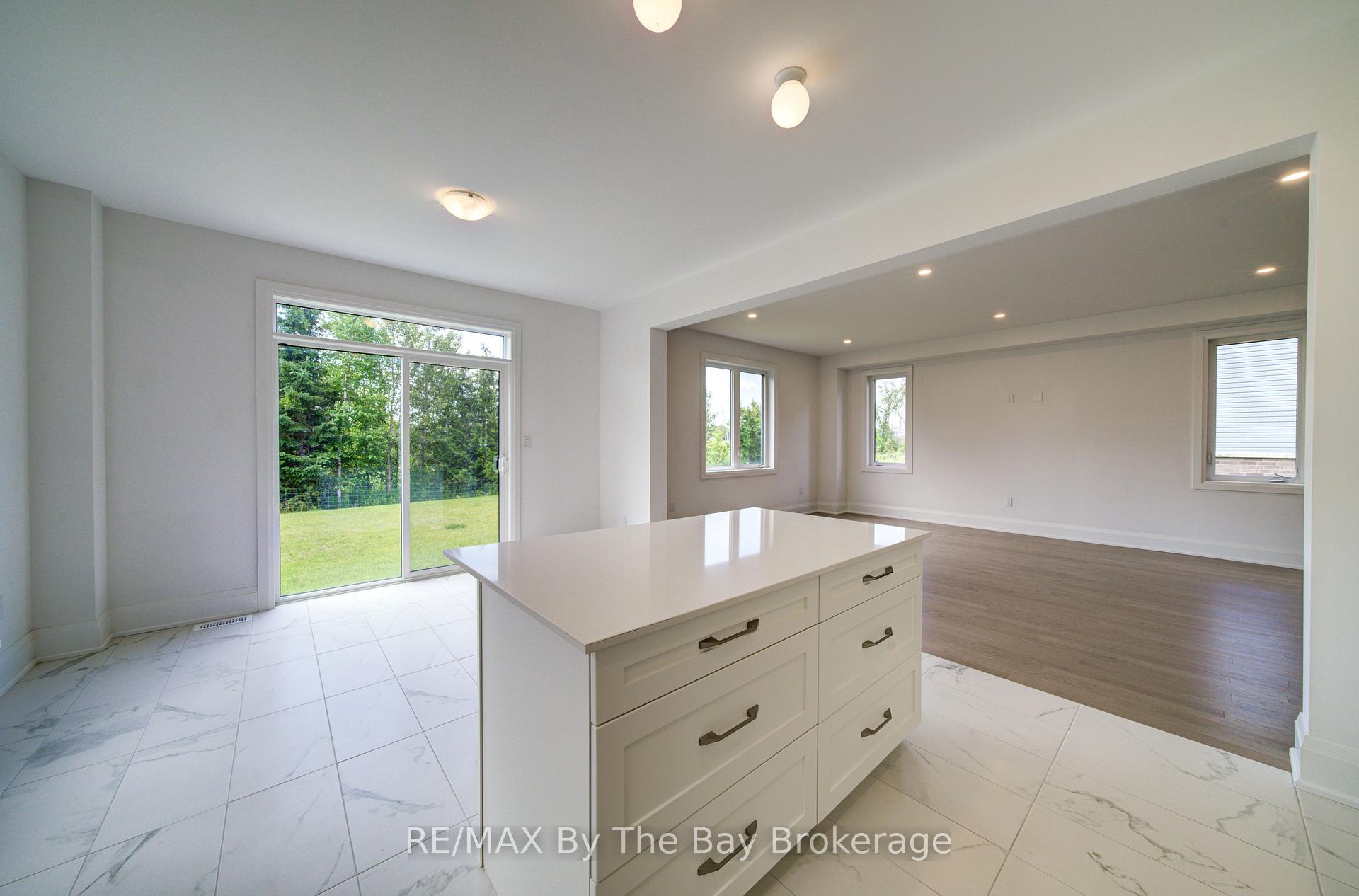 Photo 12 of 64 Amber Drive, Wasaga Beach — HOMEH
