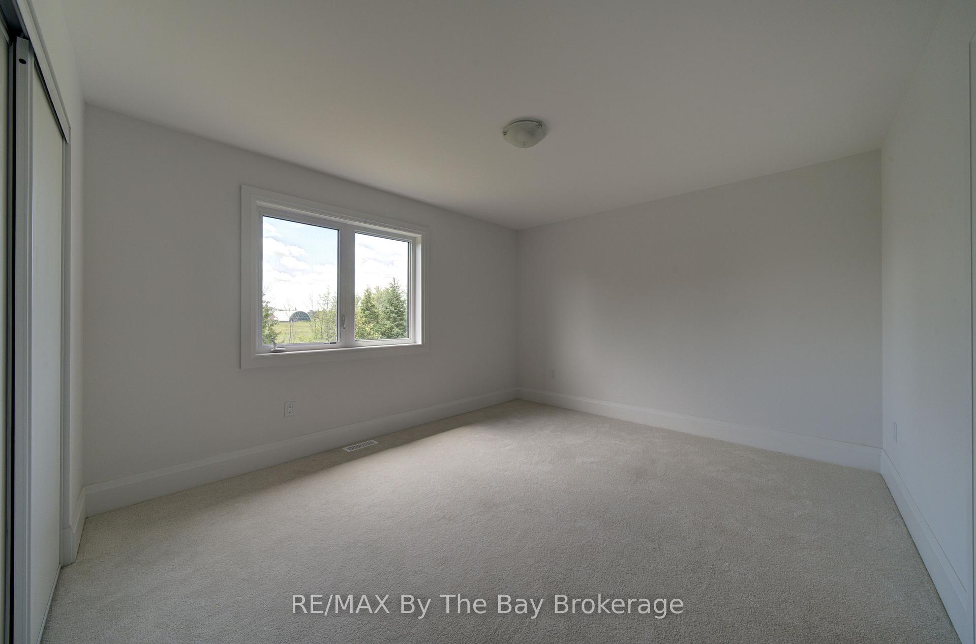 Photo 28 of 64 Amber Drive, Wasaga Beach — HOMEH