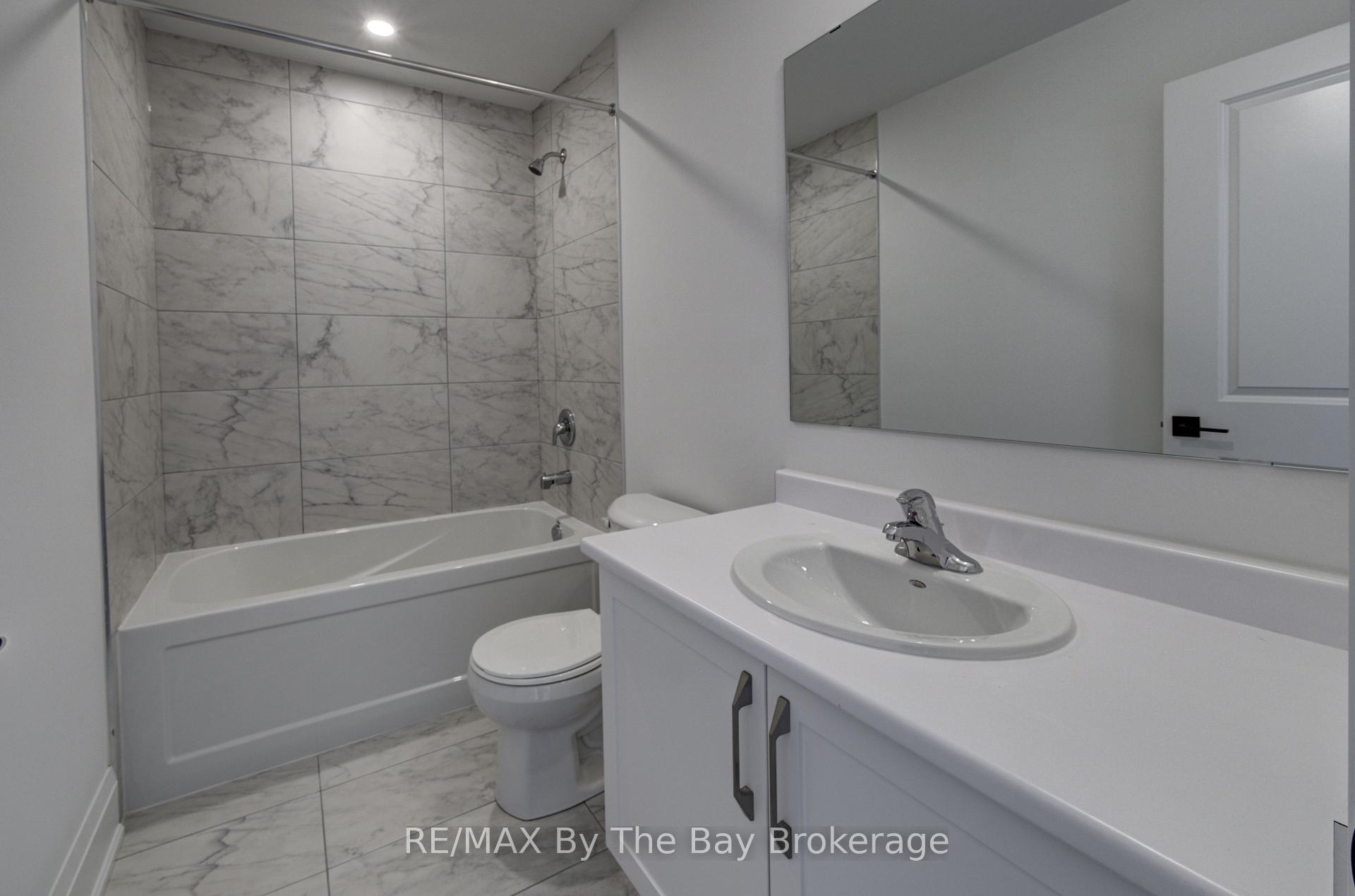 Photo 32 of 64 Amber Drive, Wasaga Beach — HOMEH