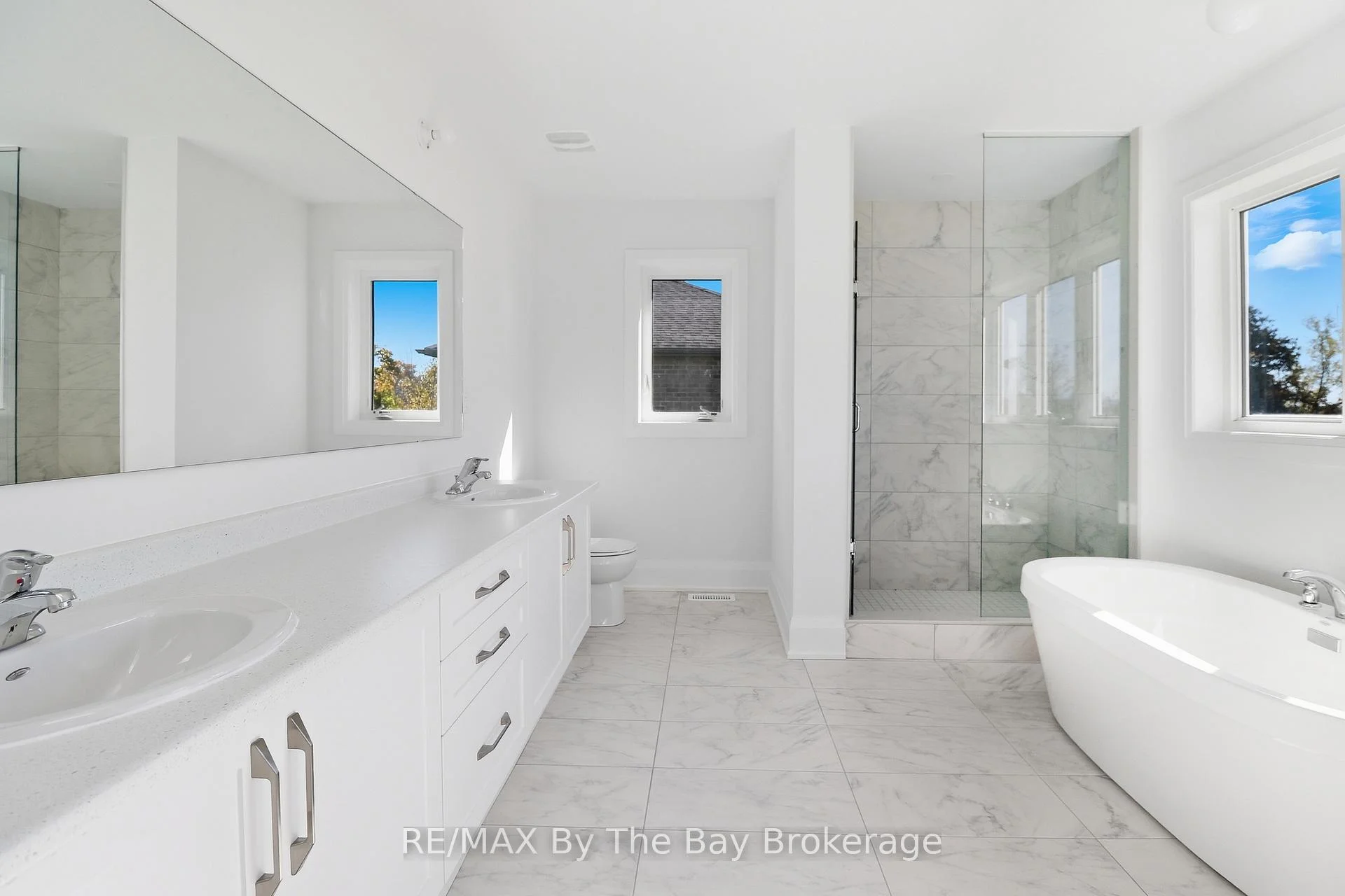 Photo 63 of 64 Amber Drive, Wasaga Beach — HOMEH