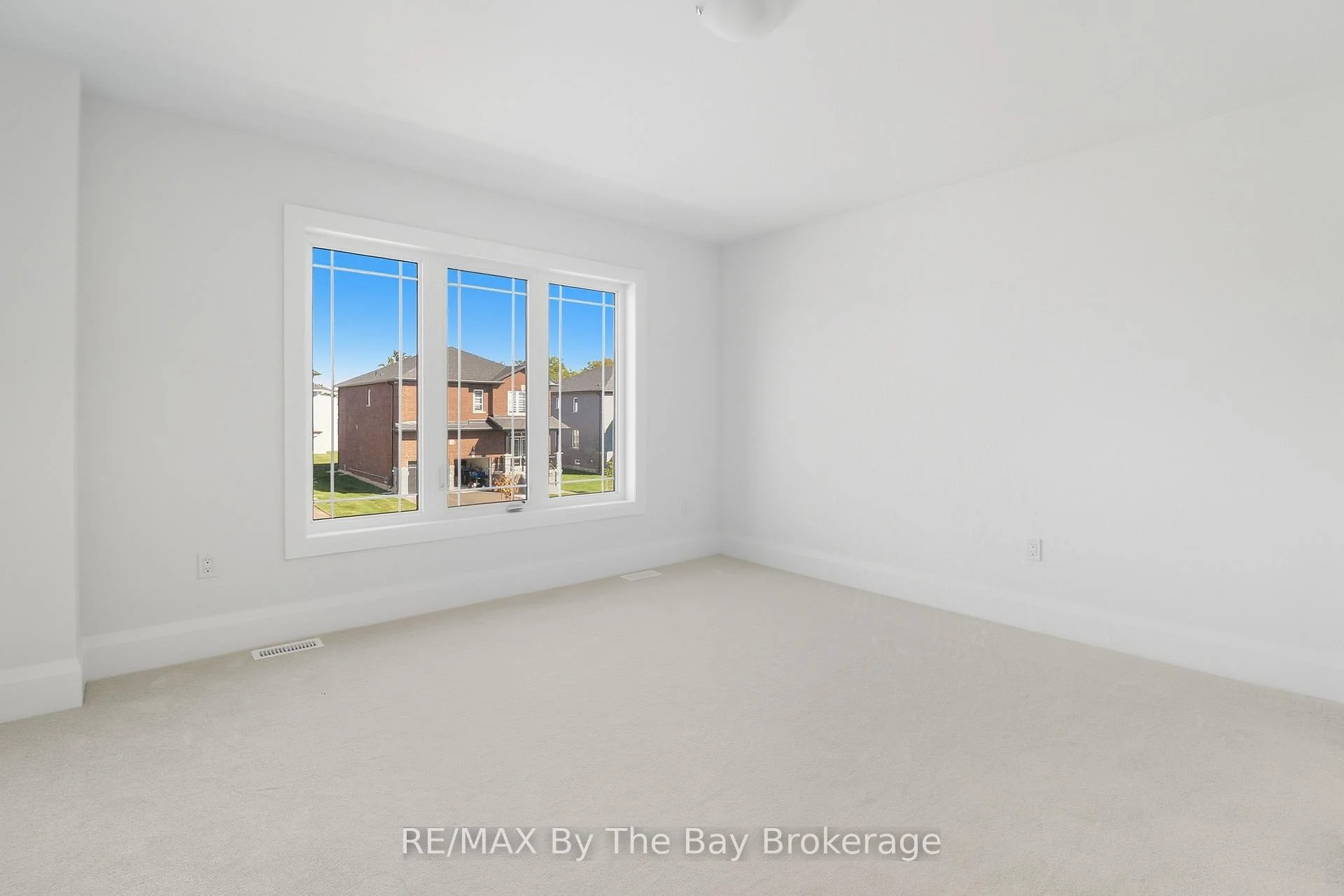 Photo 71 of 64 Amber Drive, Wasaga Beach — HOMEH