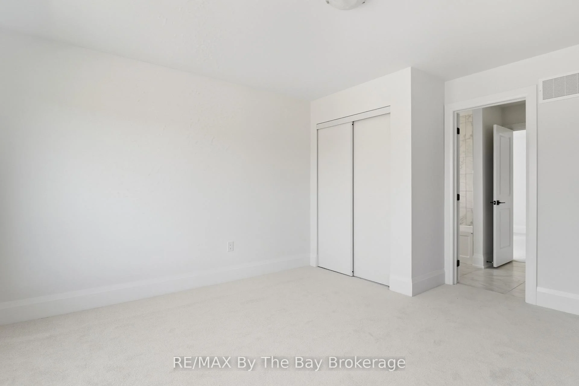 Photo 72 of 64 Amber Drive, Wasaga Beach — HOMEH