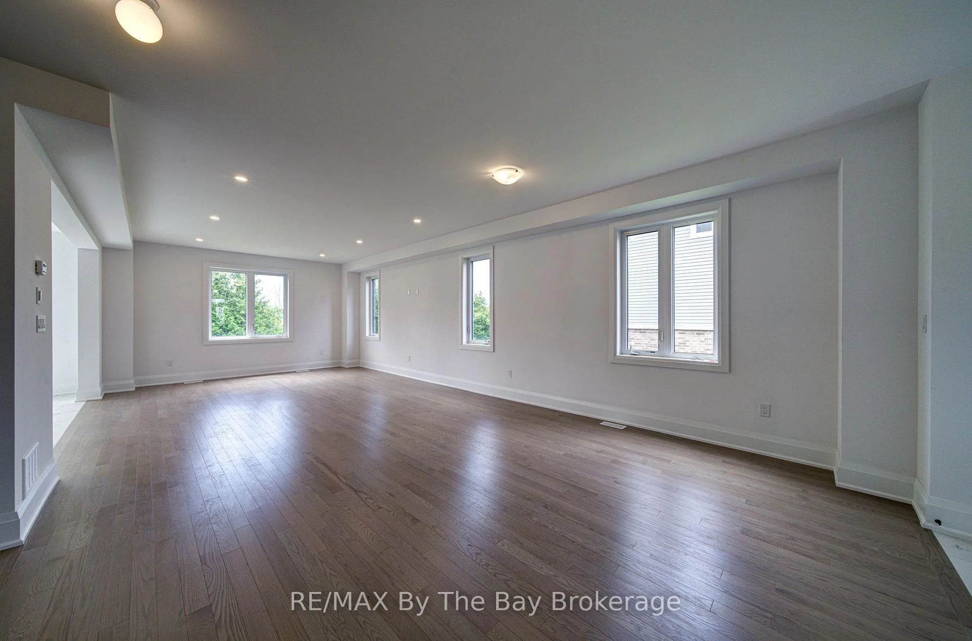 Photo 79 of 64 Amber Drive, Wasaga Beach — HOMEH