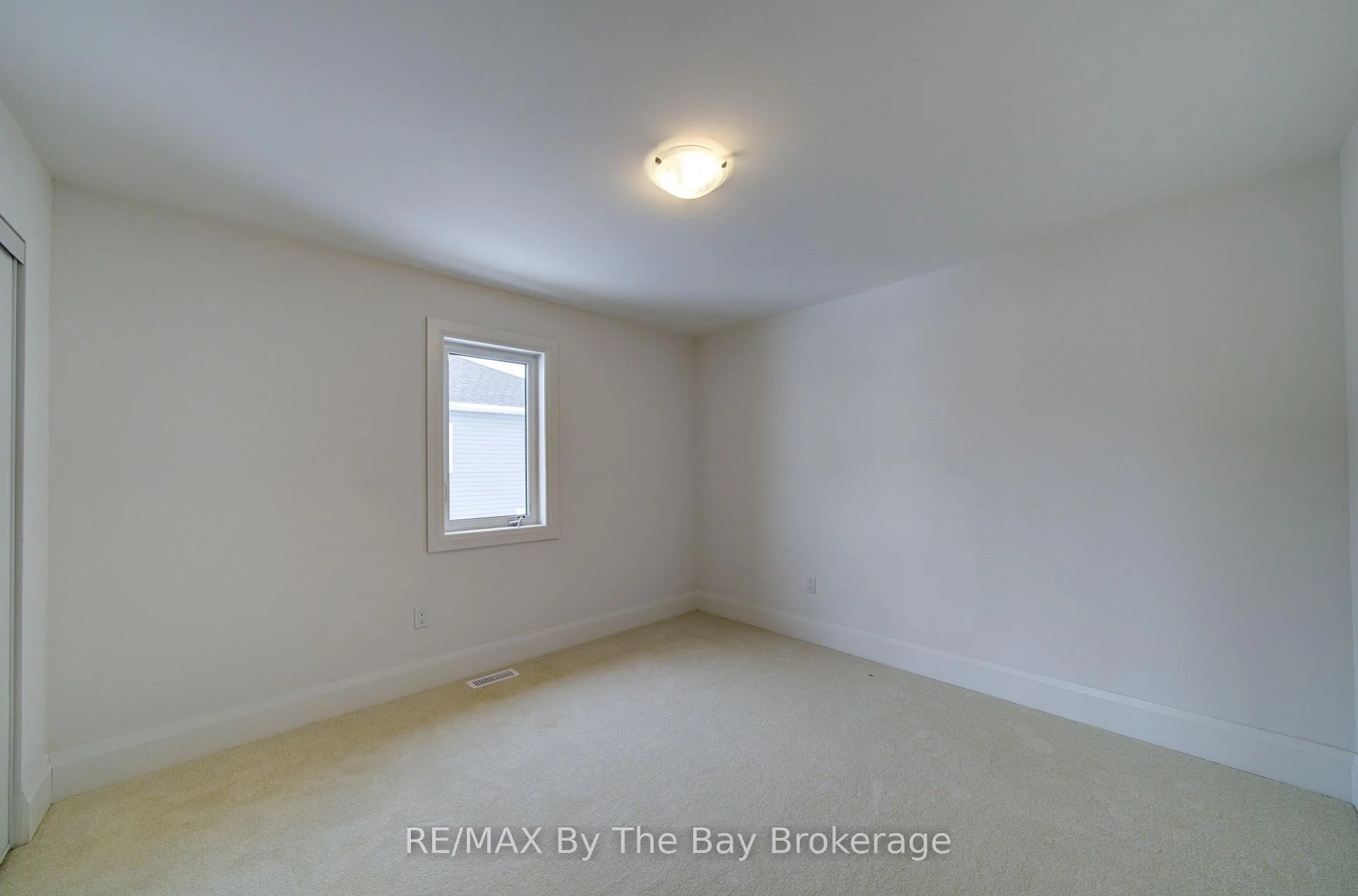 Photo 93 of 64 Amber Drive, Wasaga Beach — HOMEH