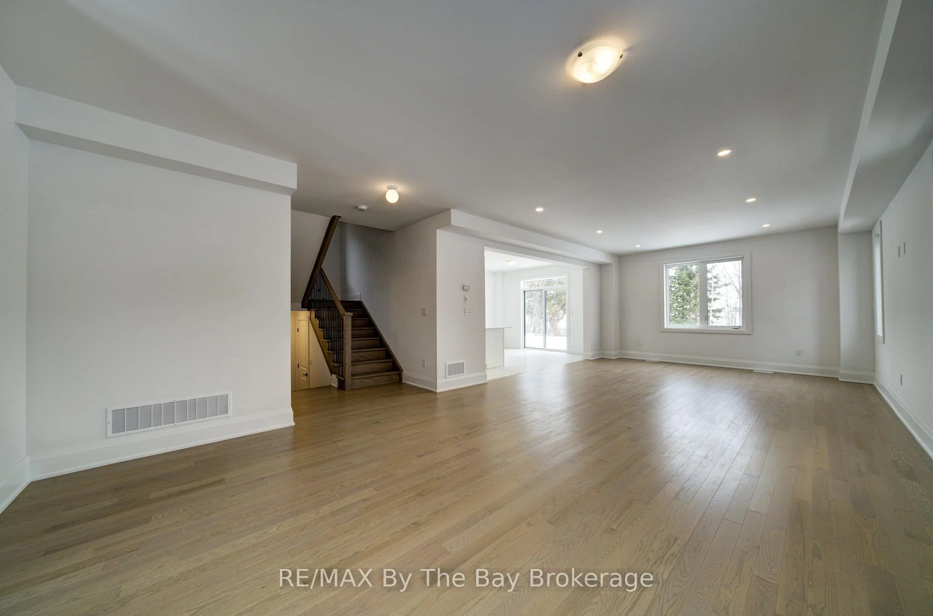 Photo 96 of 64 Amber Drive, Wasaga Beach — HOMEH